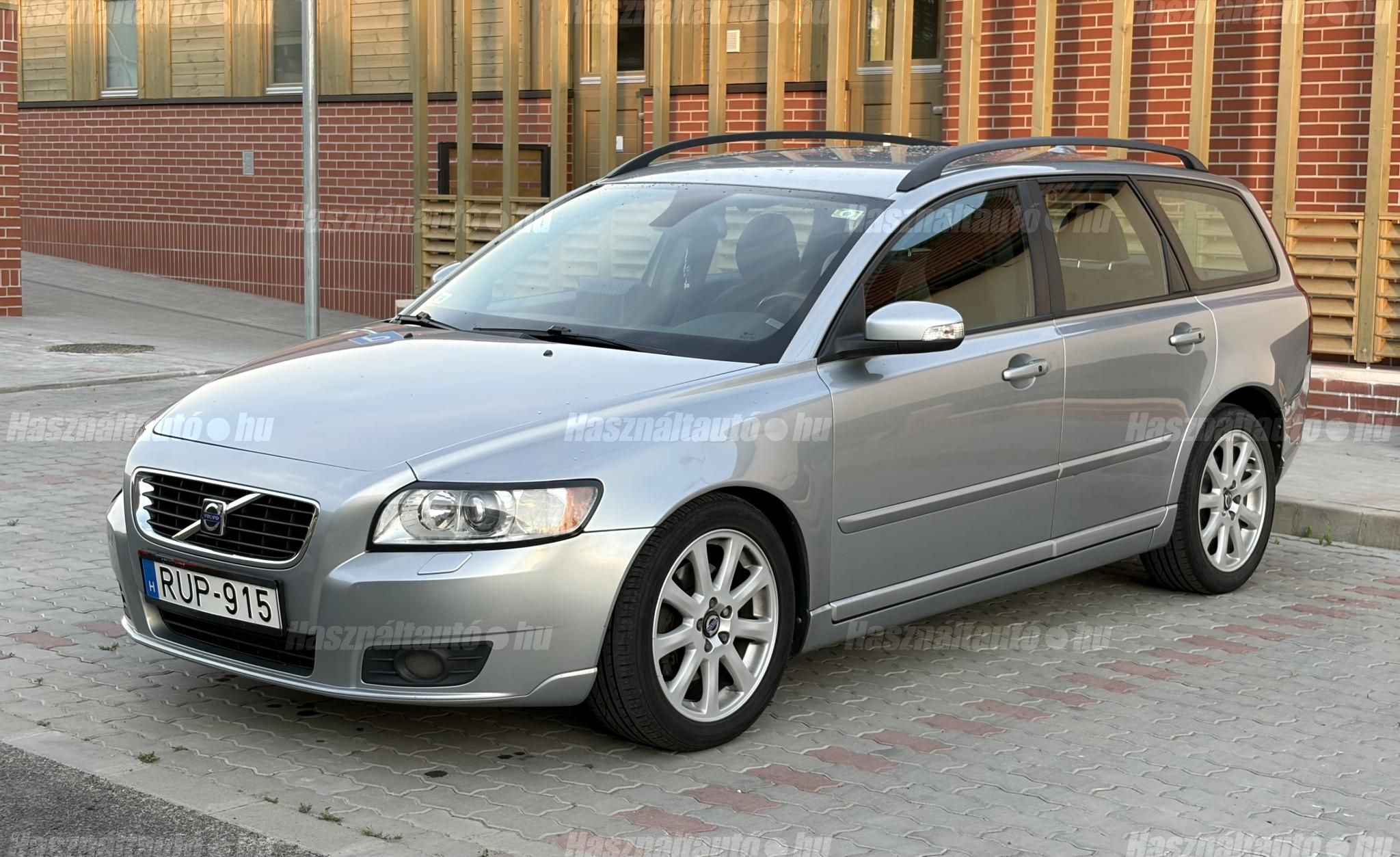 VOLVO V50 2007/6 - 1