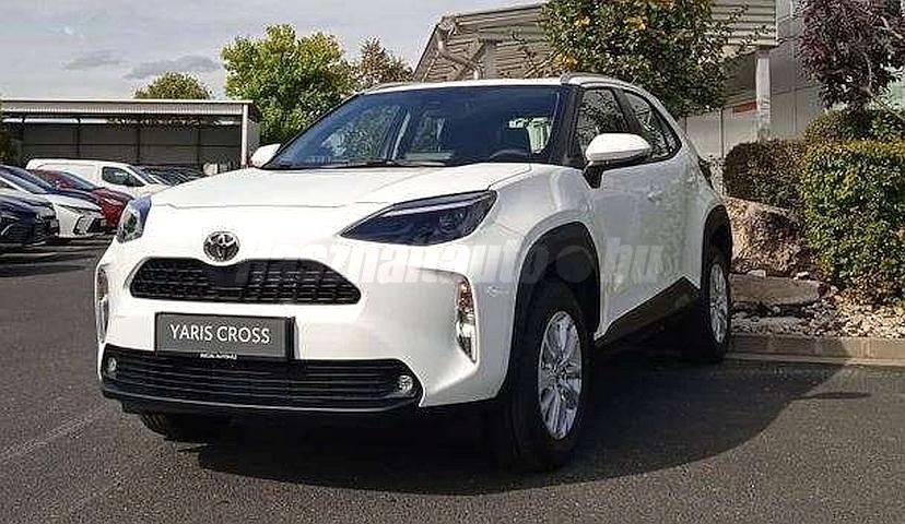 TOYOTA YARIS CROSS 2026/6 - 1