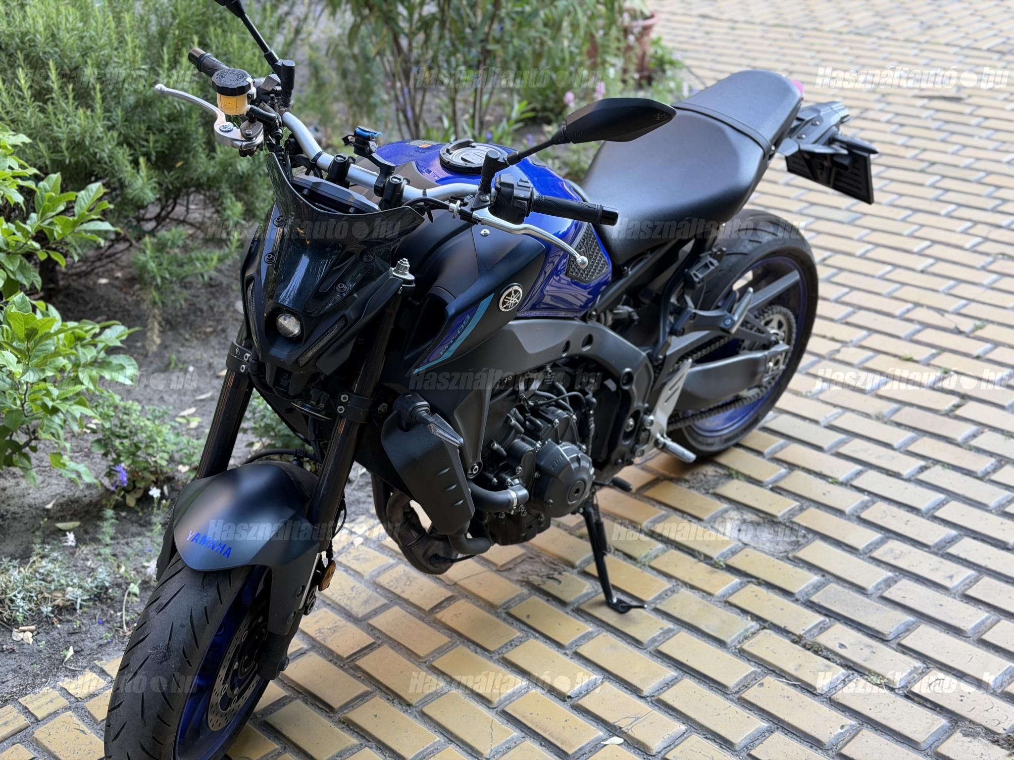 YAMAHA MT-09 2022/9 - 1