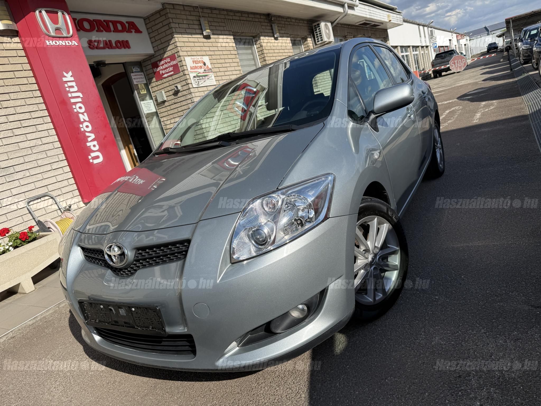 TOYOTA AURIS 2009/4 - 1