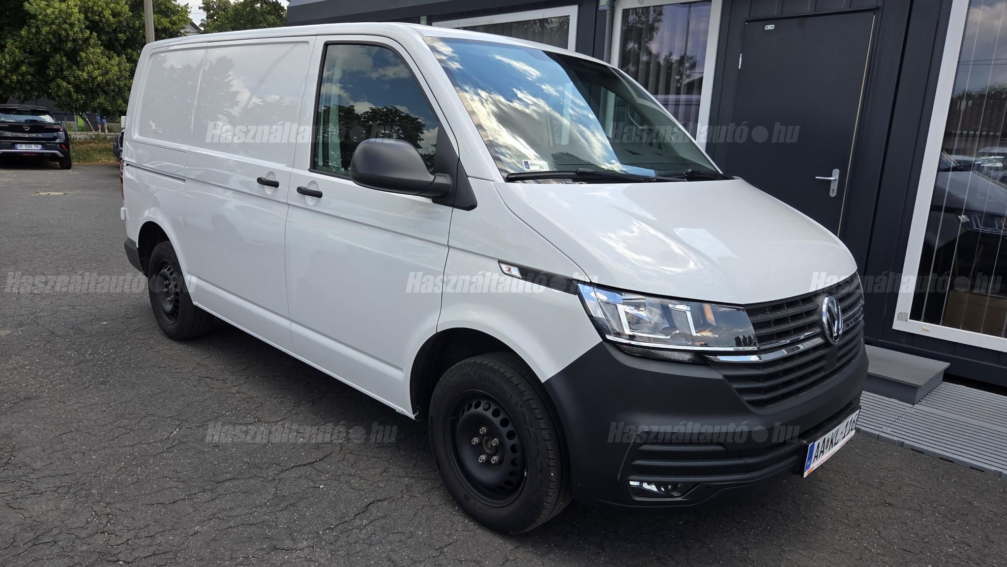 VOLKSWAGEN TRANSPORTER 2023/2 - 1