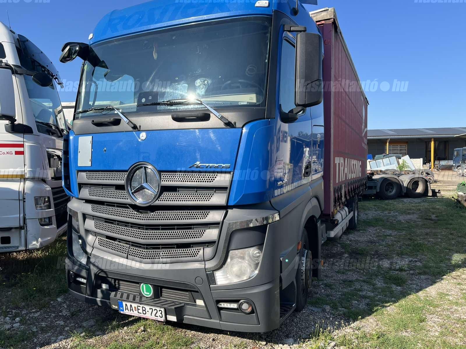 MERCEDES-BENZ 2016 - 1