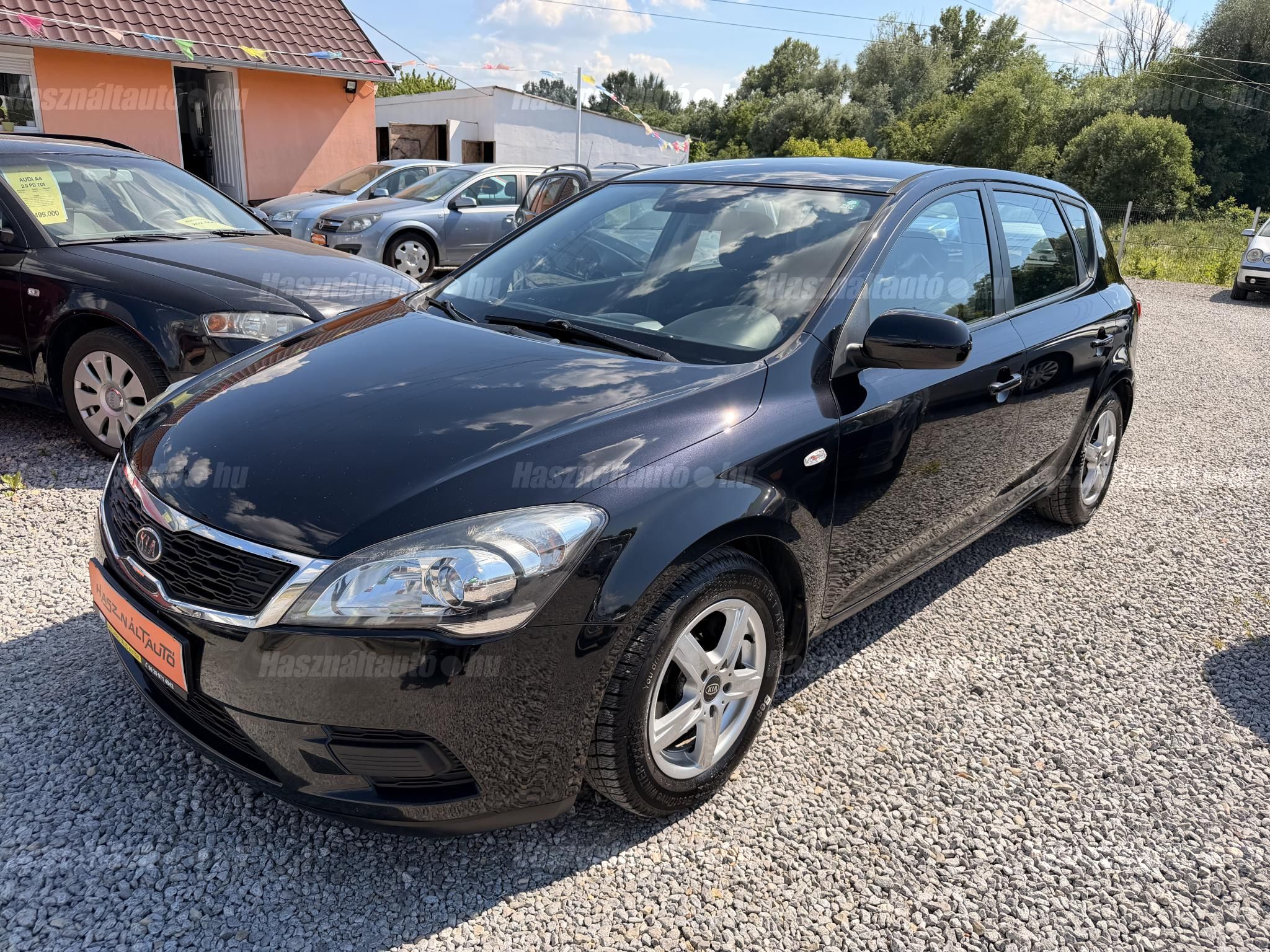 KIA CEE'D 2012/2 - 1