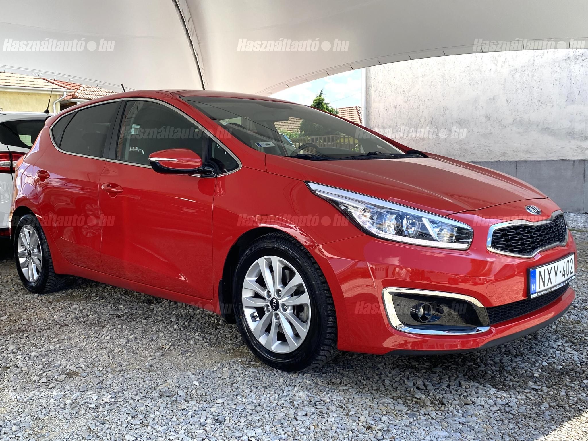 KIA CEE'D 2016/10 - 1