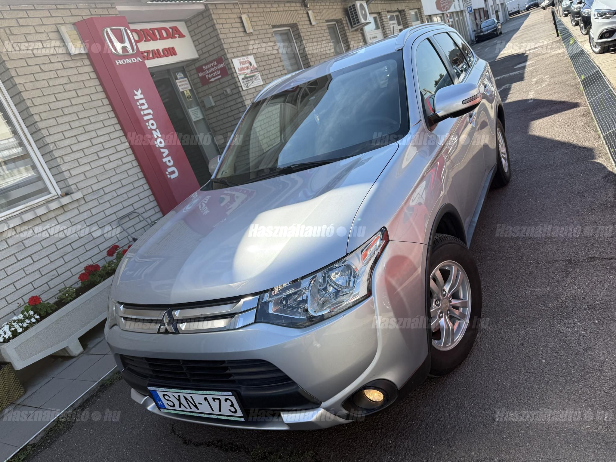 MITSUBISHI OUTLANDER 2014/5 - 1