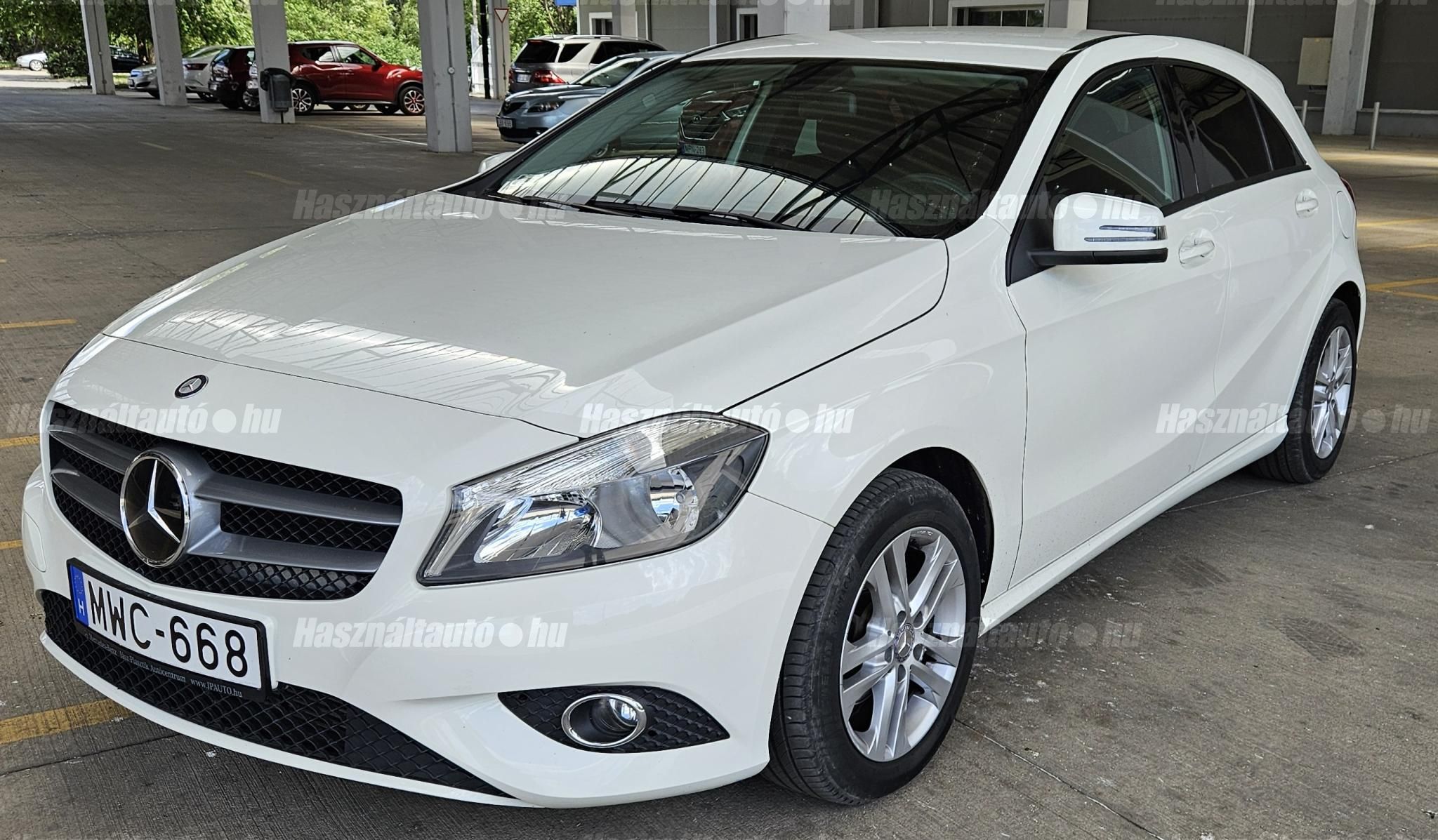 MERCEDES-BENZ A 160 2014/9 - 1