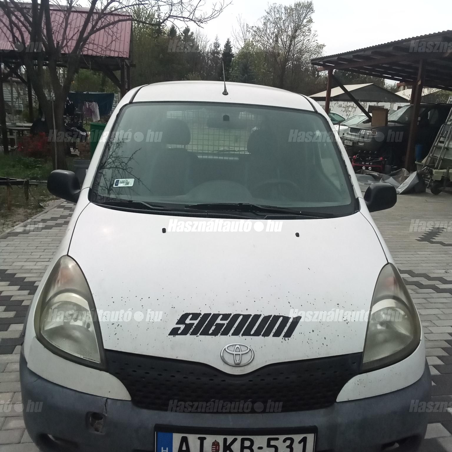 TOYOTA YARIS VERSO 2001/10 - 1