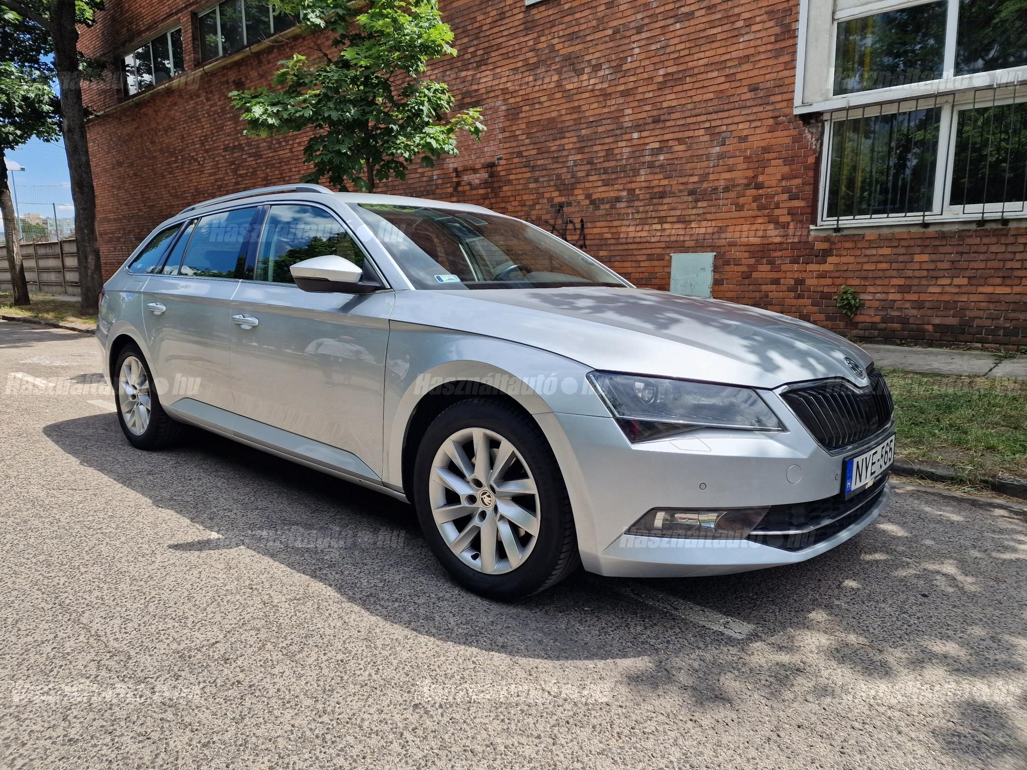 SKODA SUPERB 2016 - 1