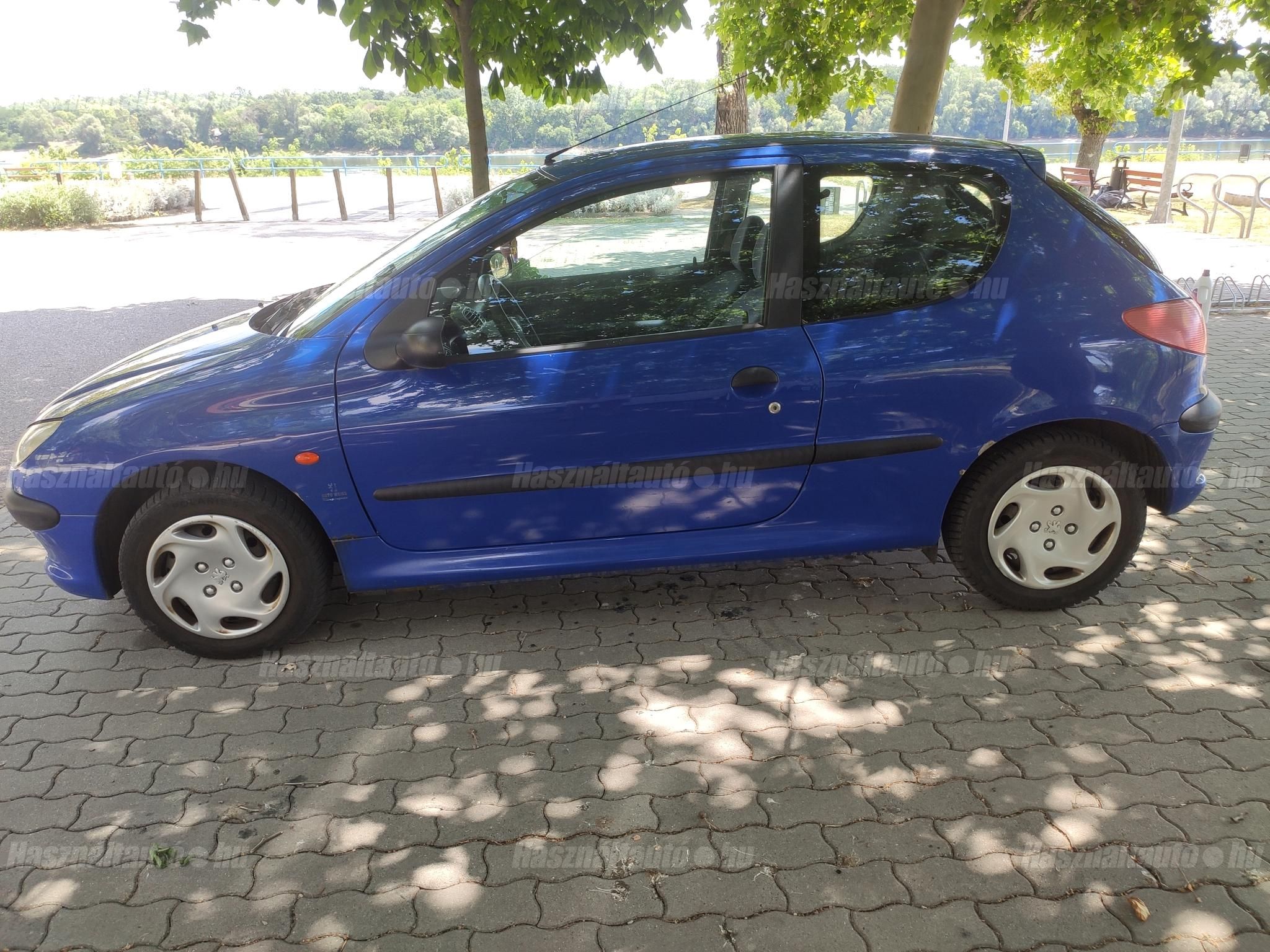 PEUGEOT 206 2002/10 - 1