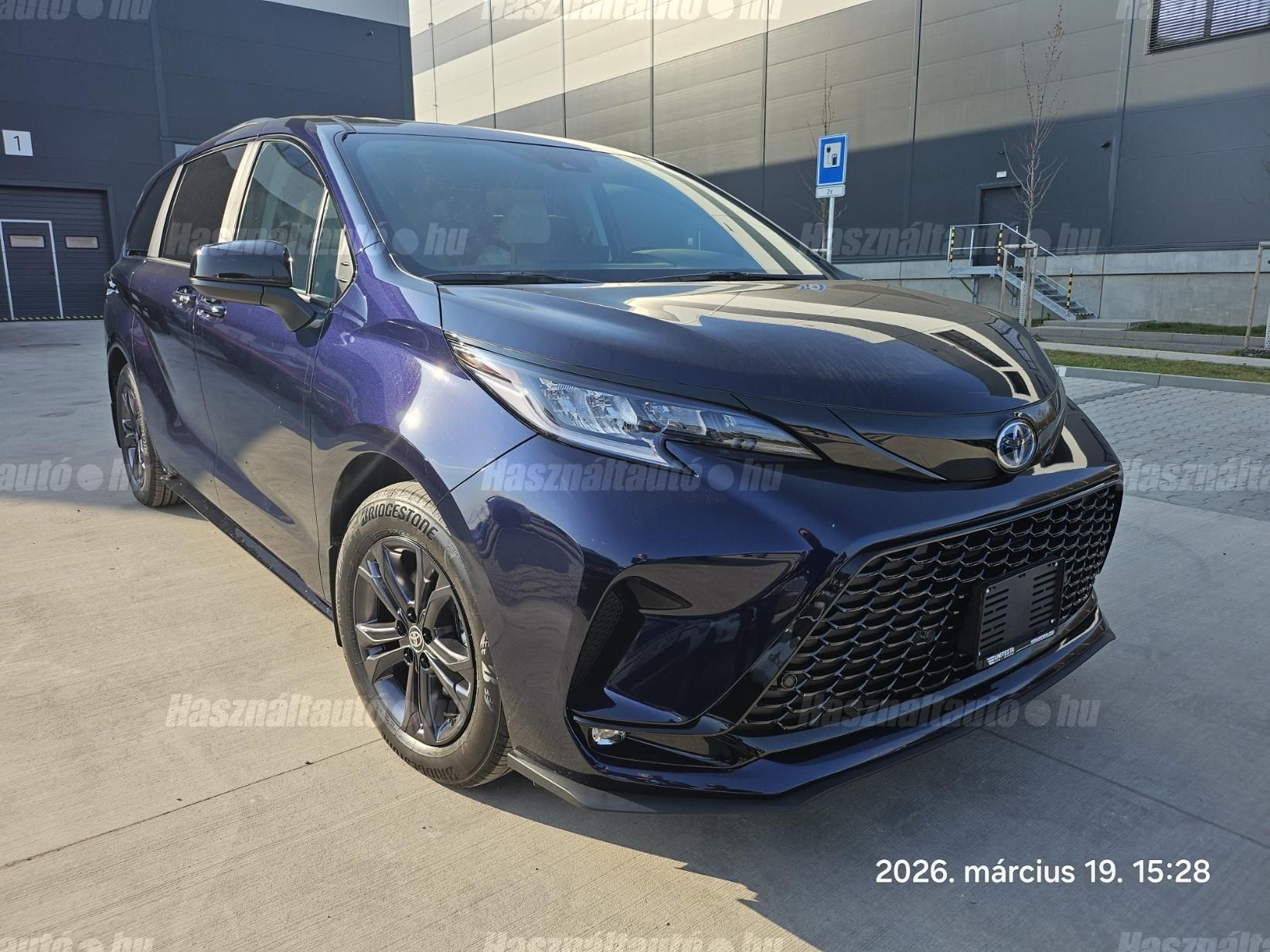 TOYOTA SIENNA 2026/2 - 1