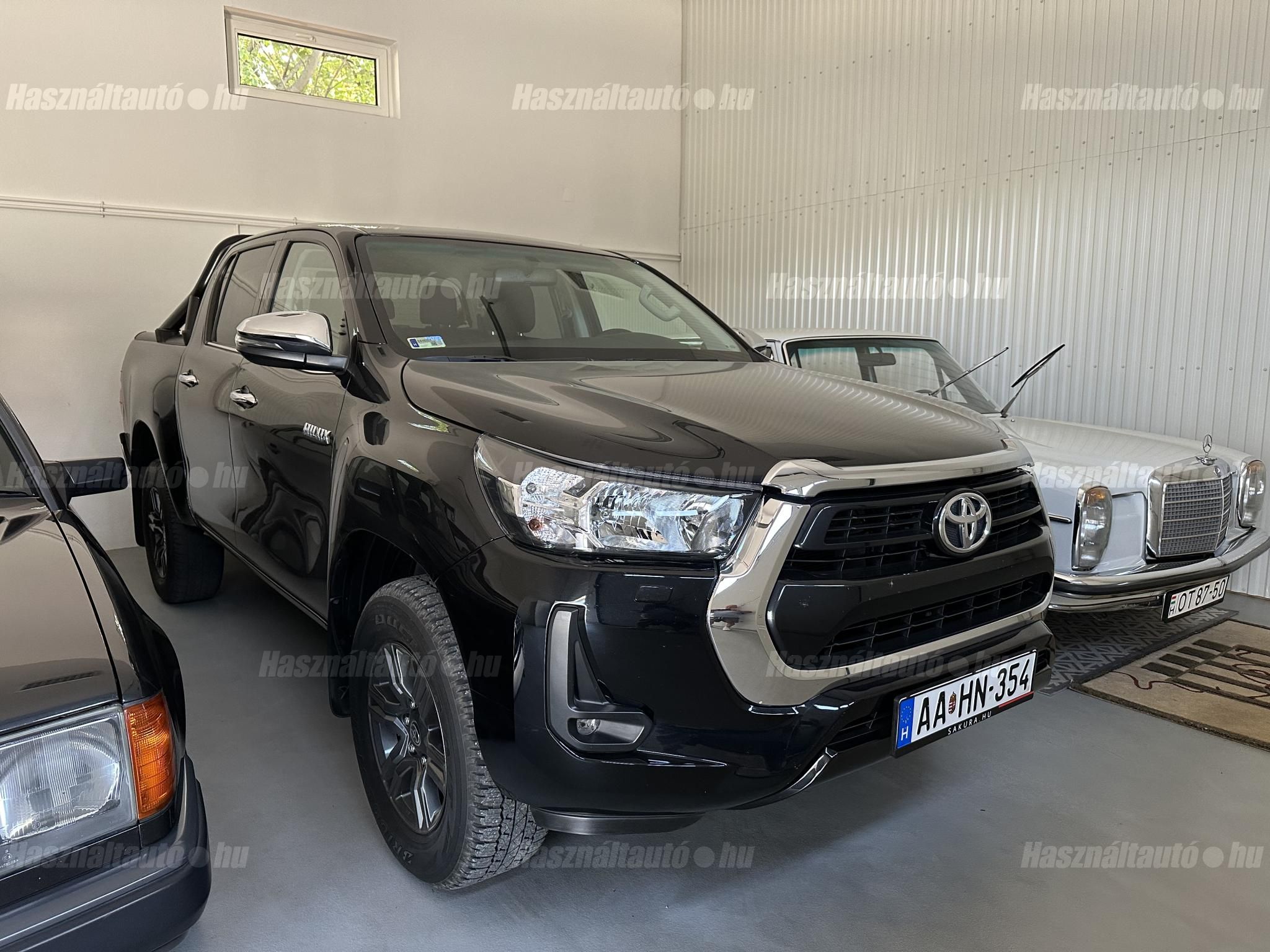 TOYOTA HILUX 2022/11 - 1