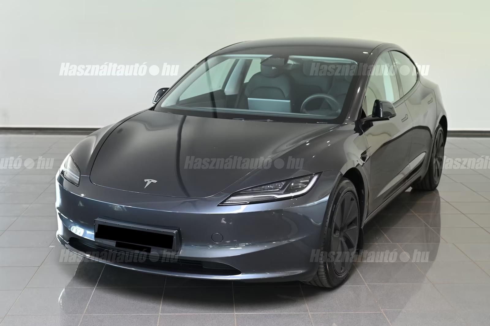 TESLA MODEL 3 2024/5 - 1