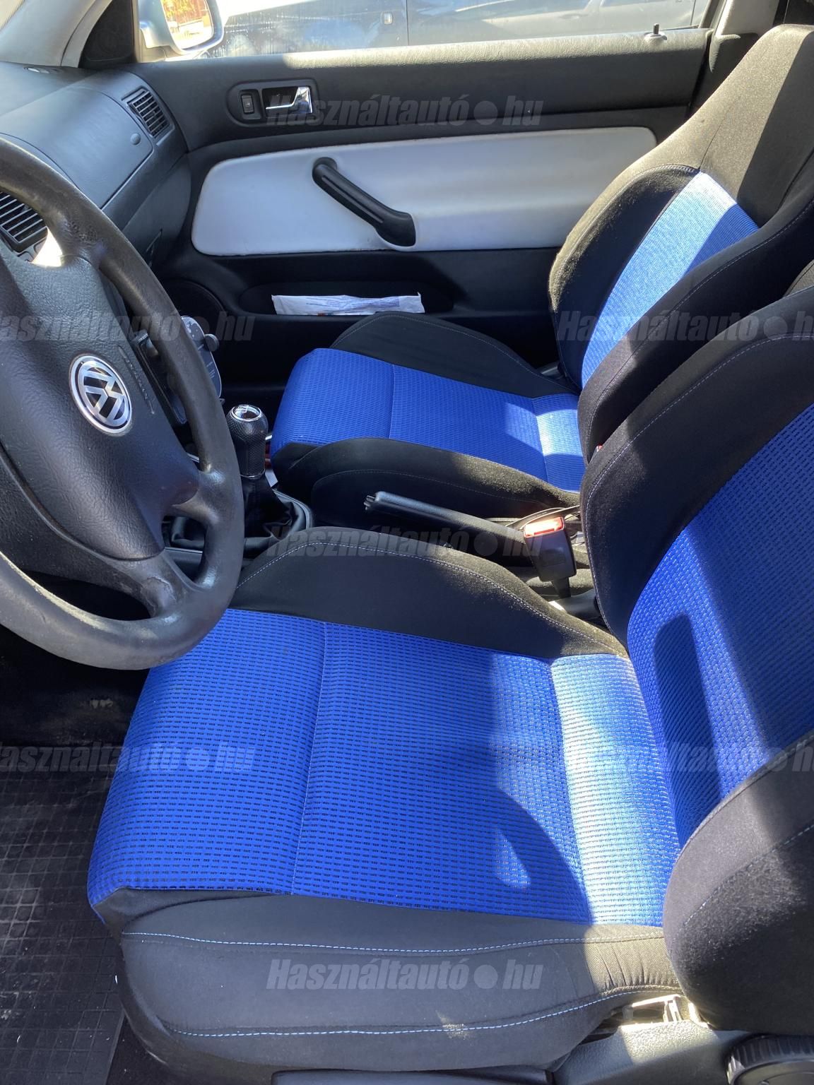 VOLKSWAGEN GOLF 2002/9 - 1