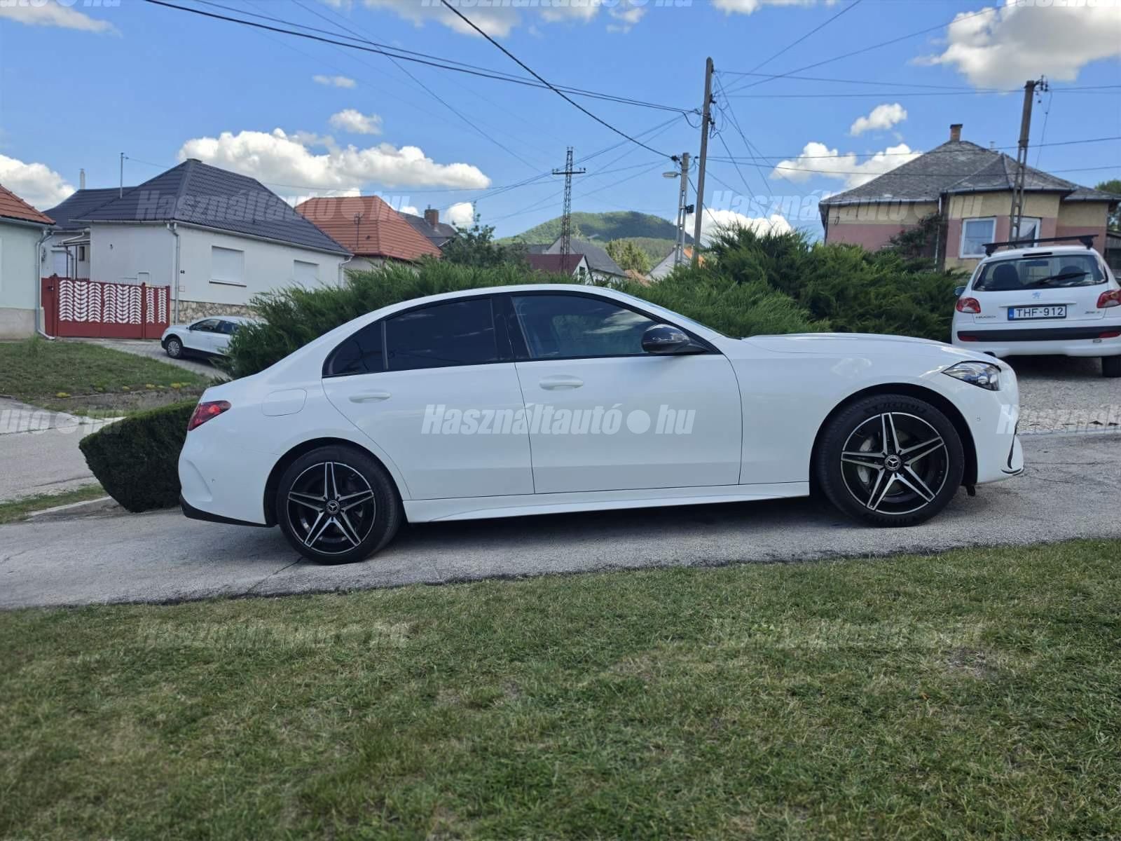 MERCEDES-BENZ C 300 2023/6 - 1