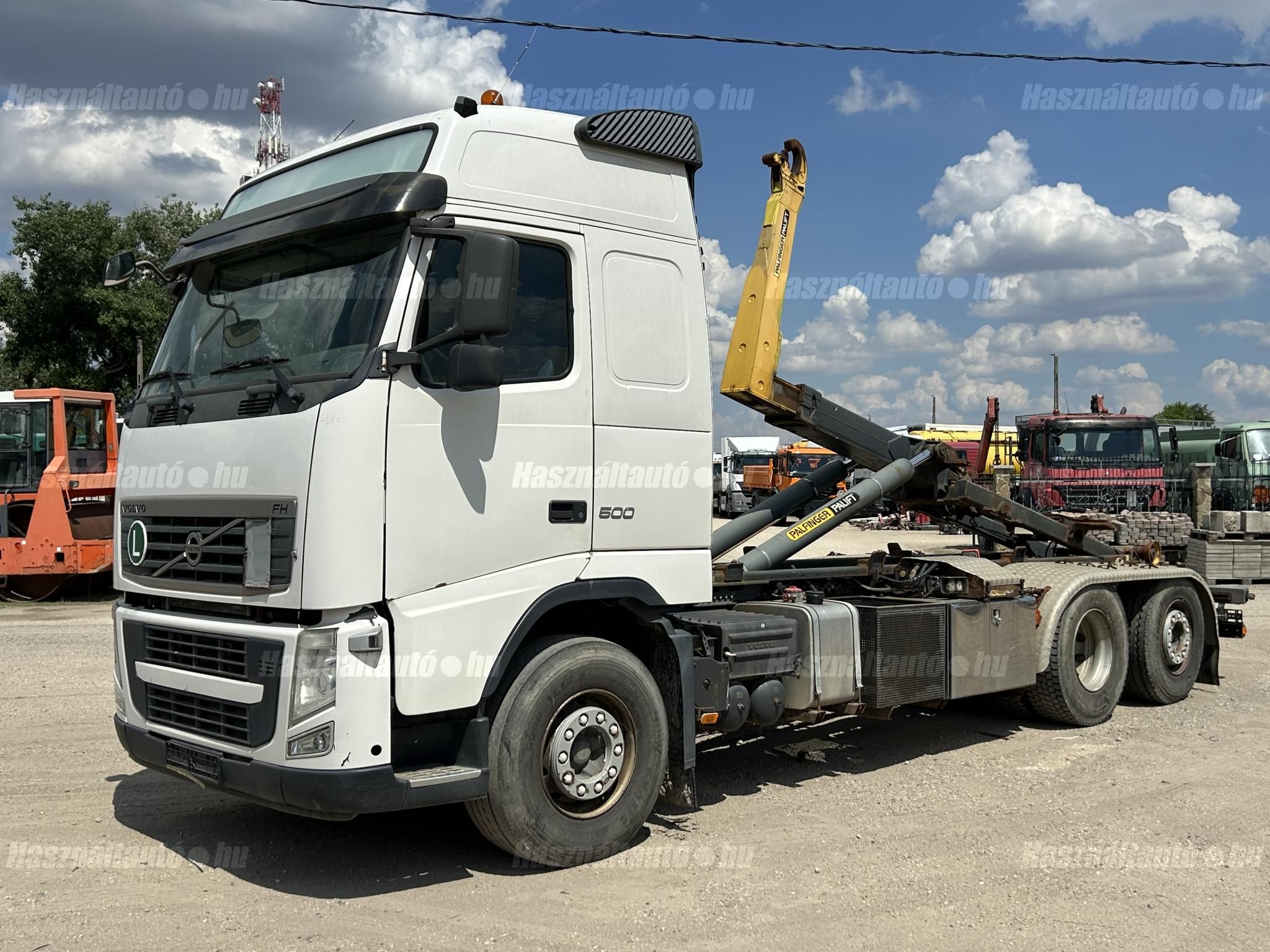 VOLVO 2012/5 - 1