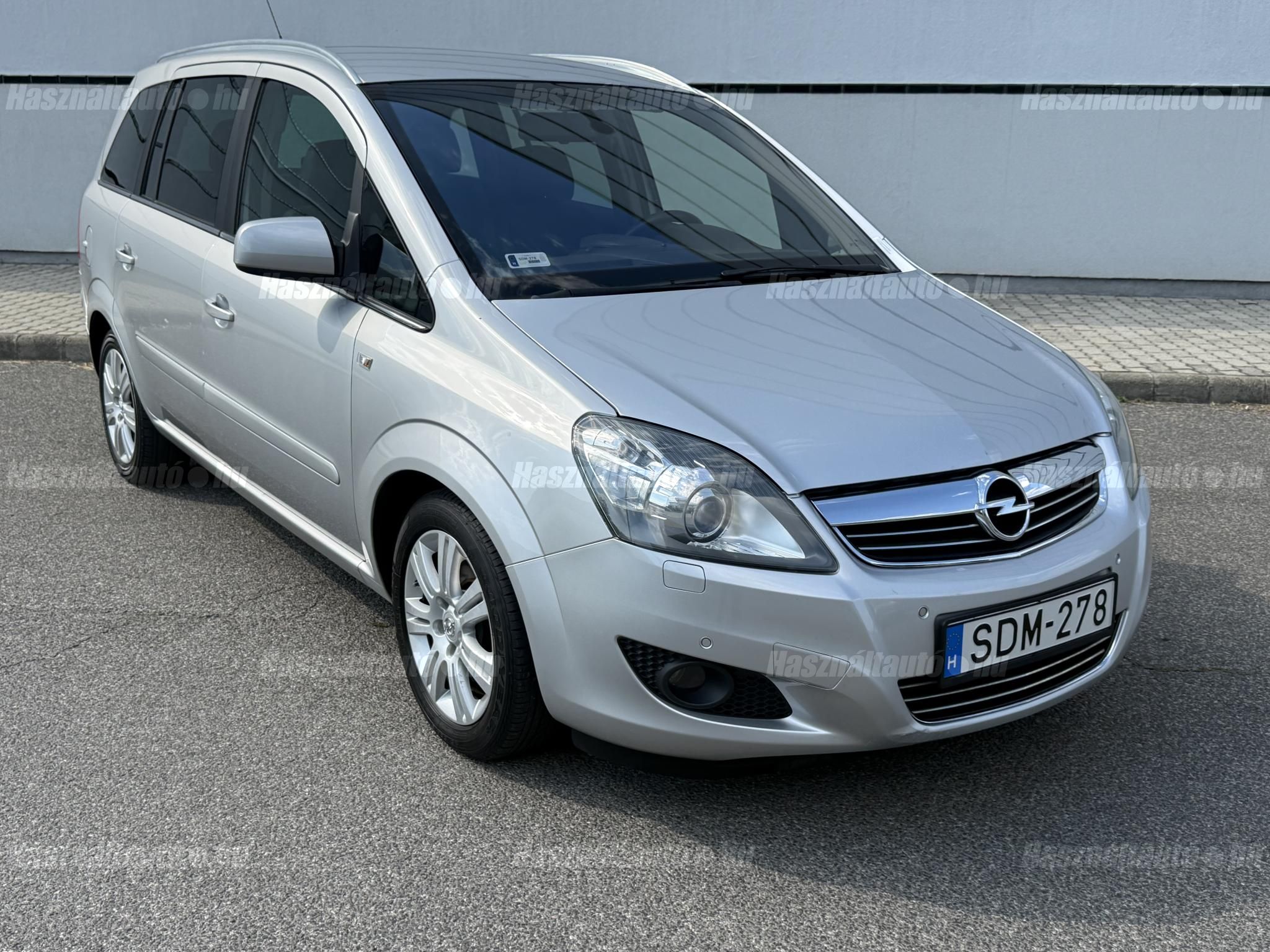 OPEL ZAFIRA 2011/8 - 1