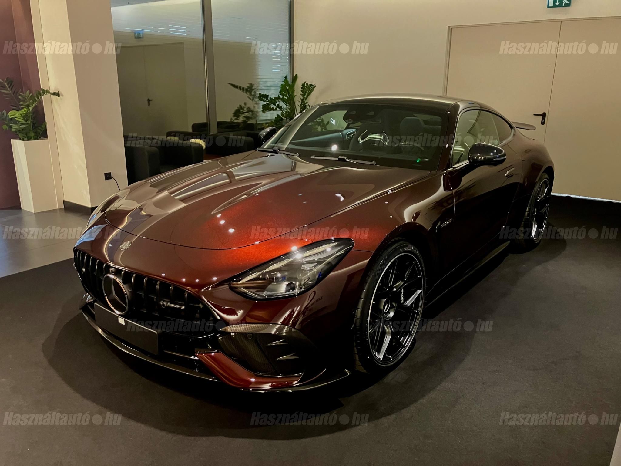 MERCEDES-AMG GT 2026 - 1
