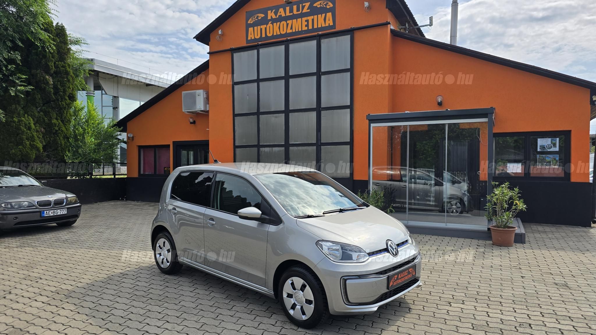 VOLKSWAGEN UP 2022/6 - 1