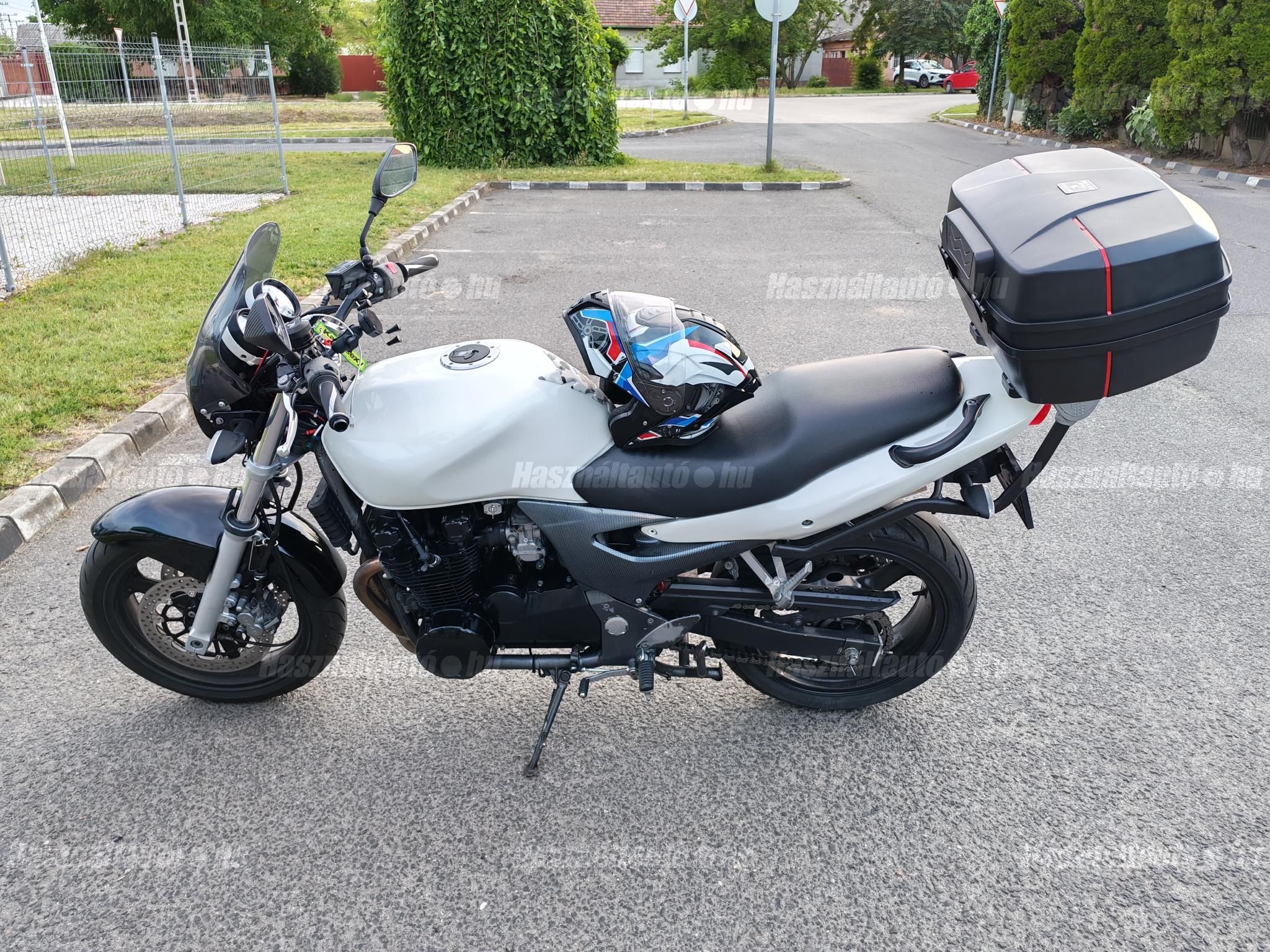 KAWASAKI ZR-7 2003/2 - 1