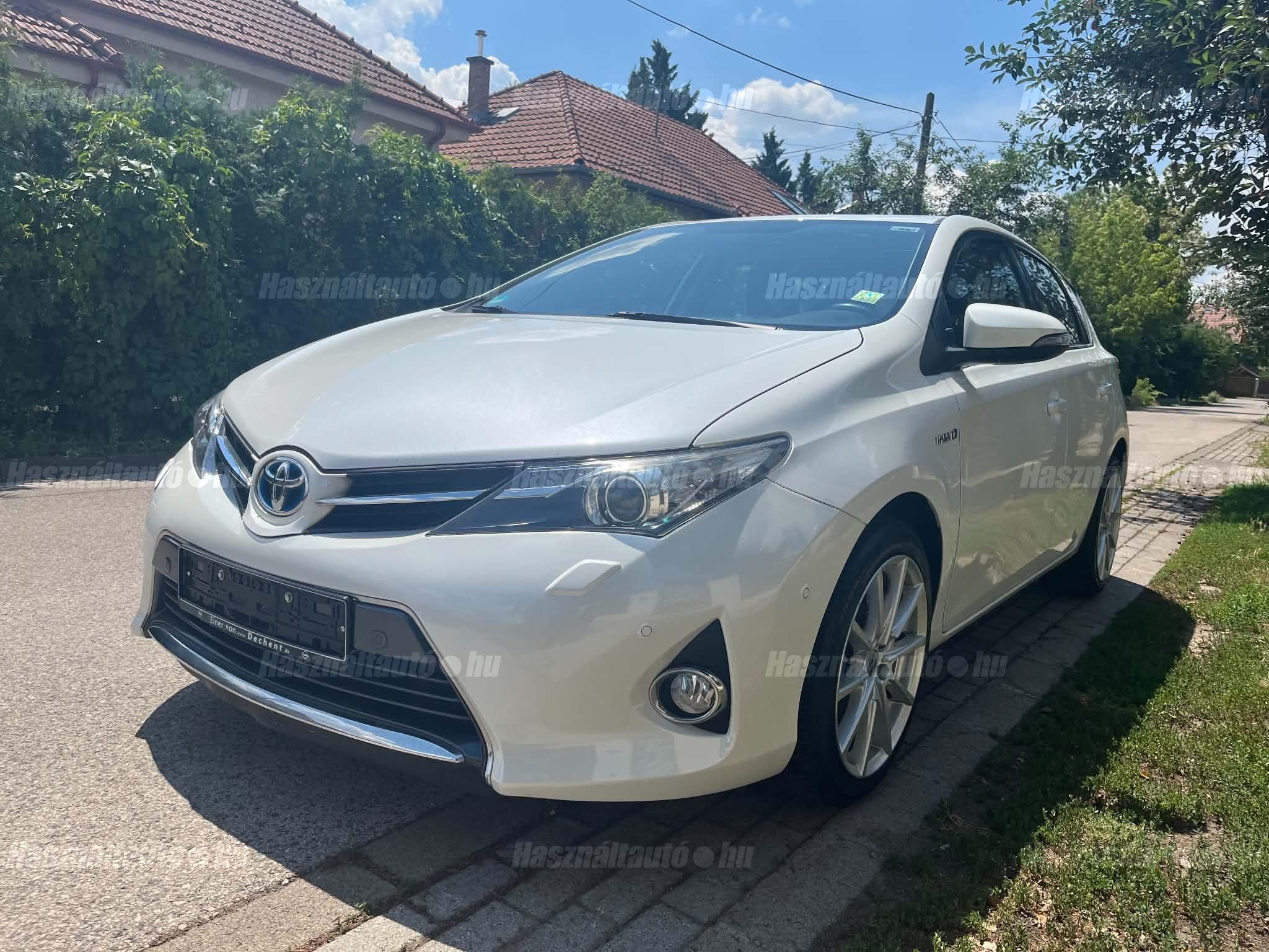 TOYOTA AURIS 2013/8 - 1