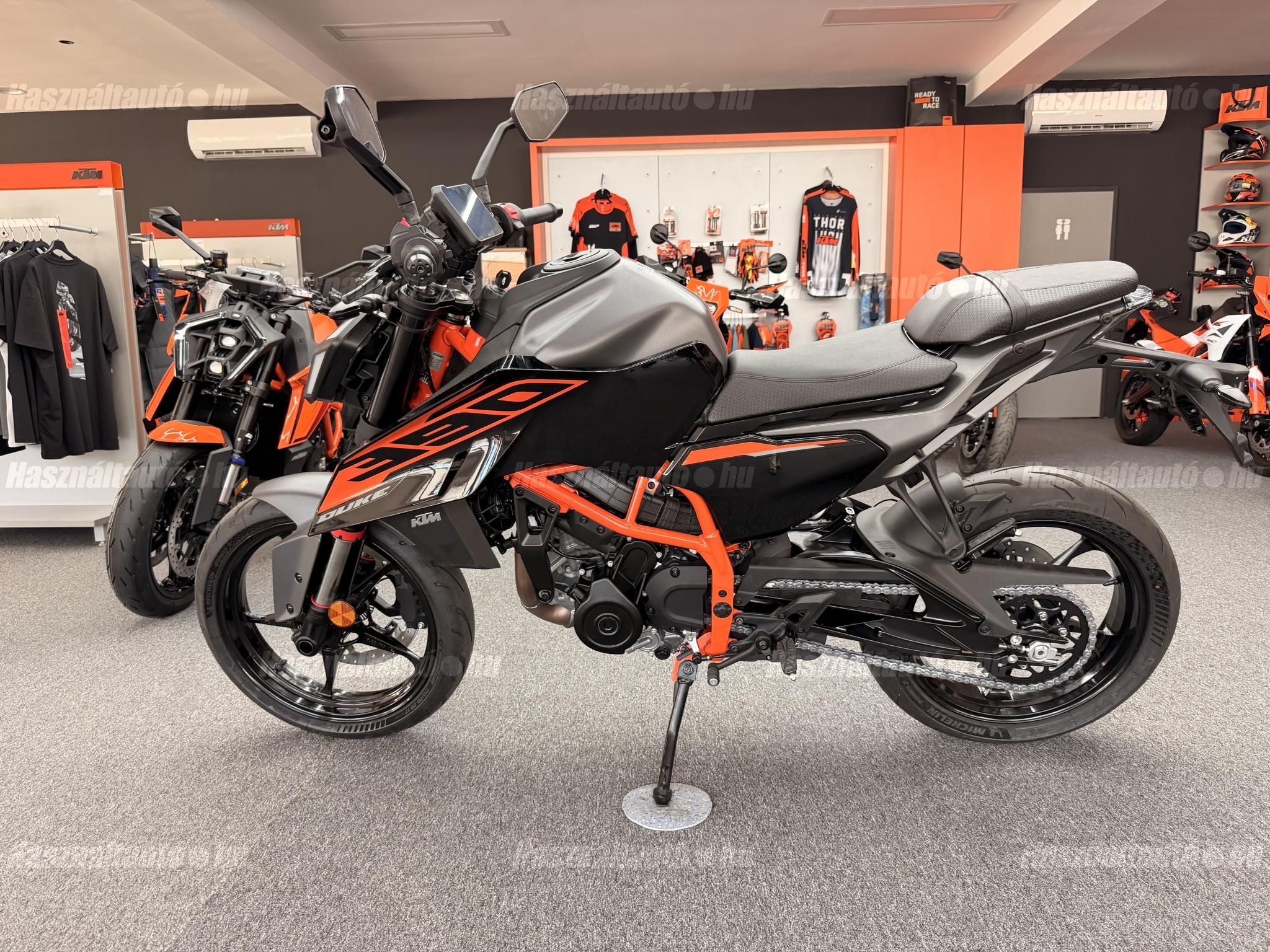 KTM 390 DUKE 2026 - 1