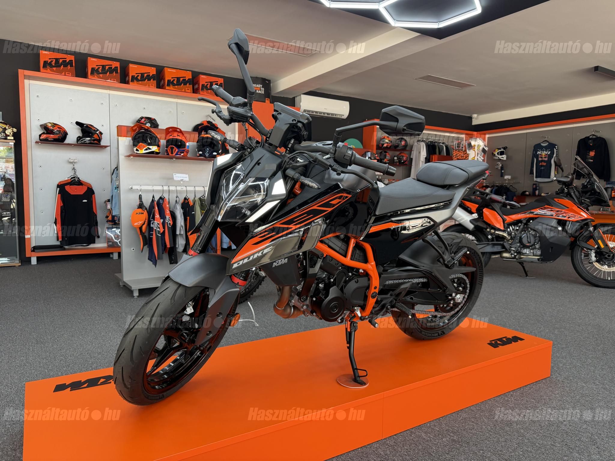 KTM 390 DUKE 2026 - 1