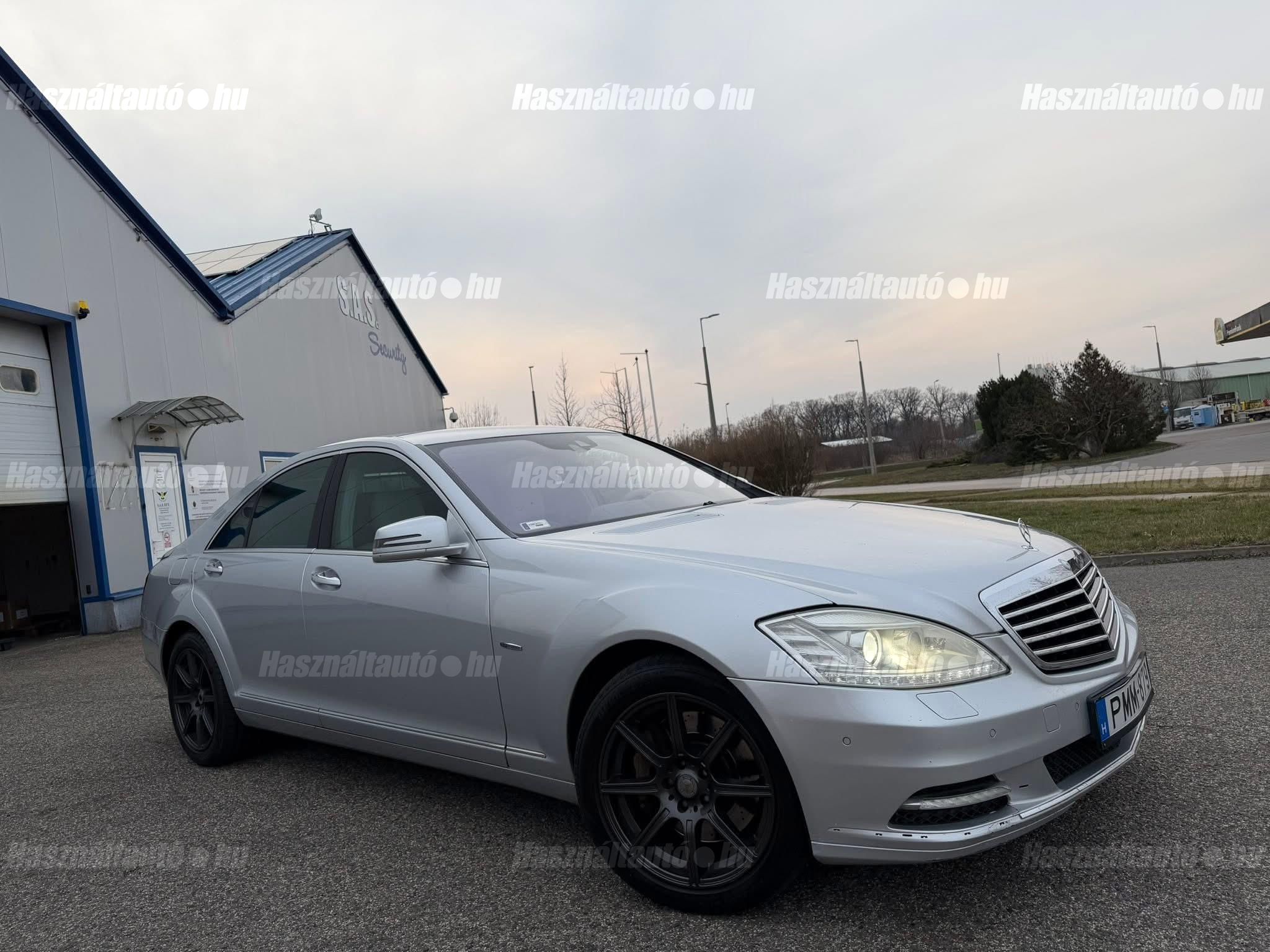 MERCEDES-BENZ S 350 2010/9 - 1