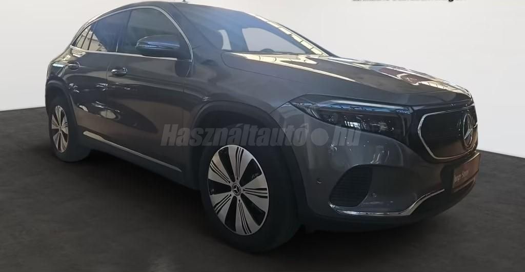 MERCEDES-BENZ EQA 2022/6 - 1
