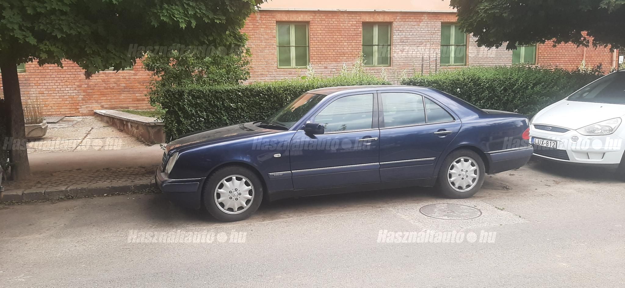 MERCEDES-BENZ E 300 1999/5 - 1