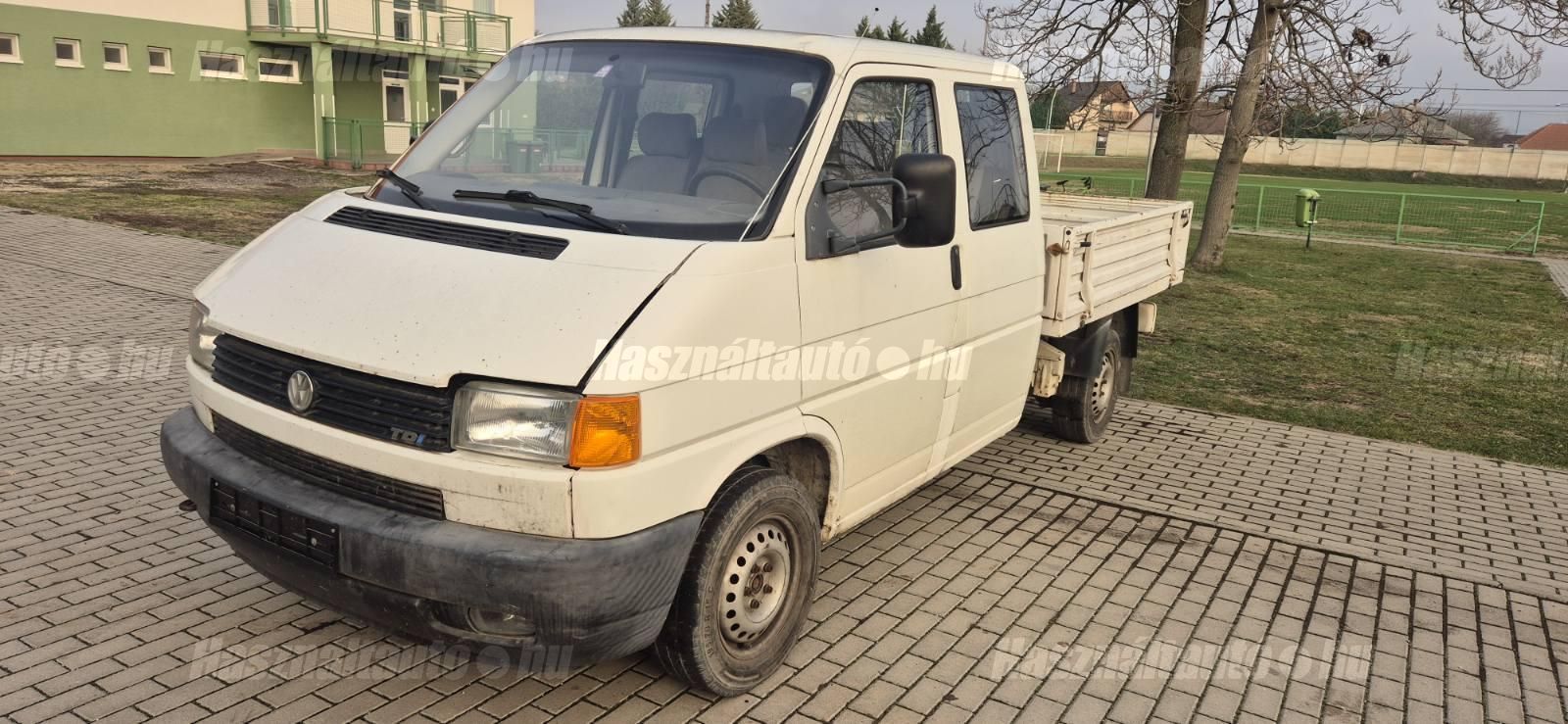 VOLKSWAGEN TRANSPORTER T4 2002 - 1