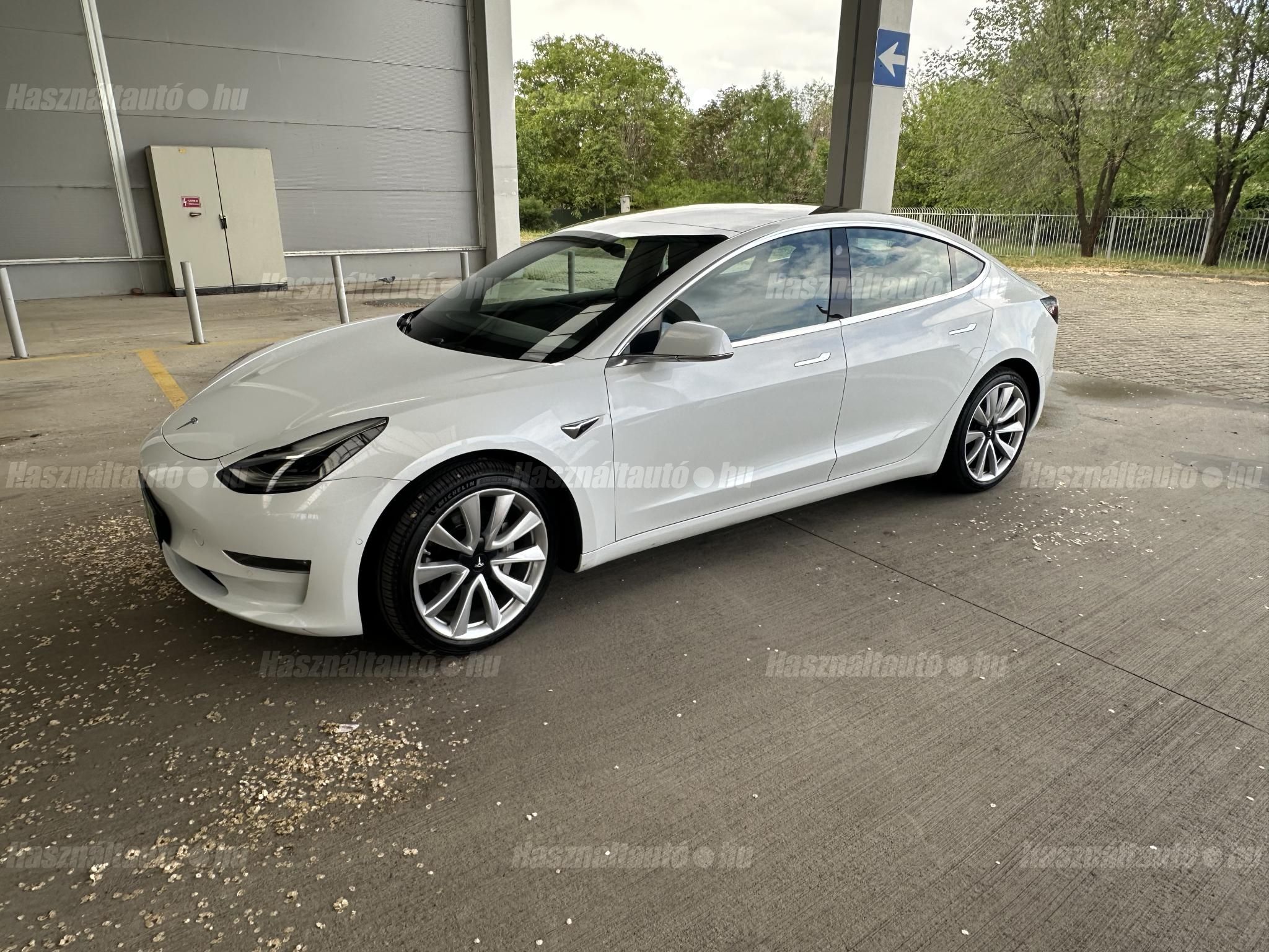 TESLA MODEL 3 2019/9 - 1