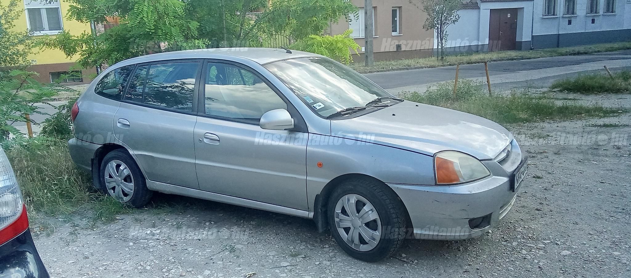 KIA RIO 2004/7 - 1