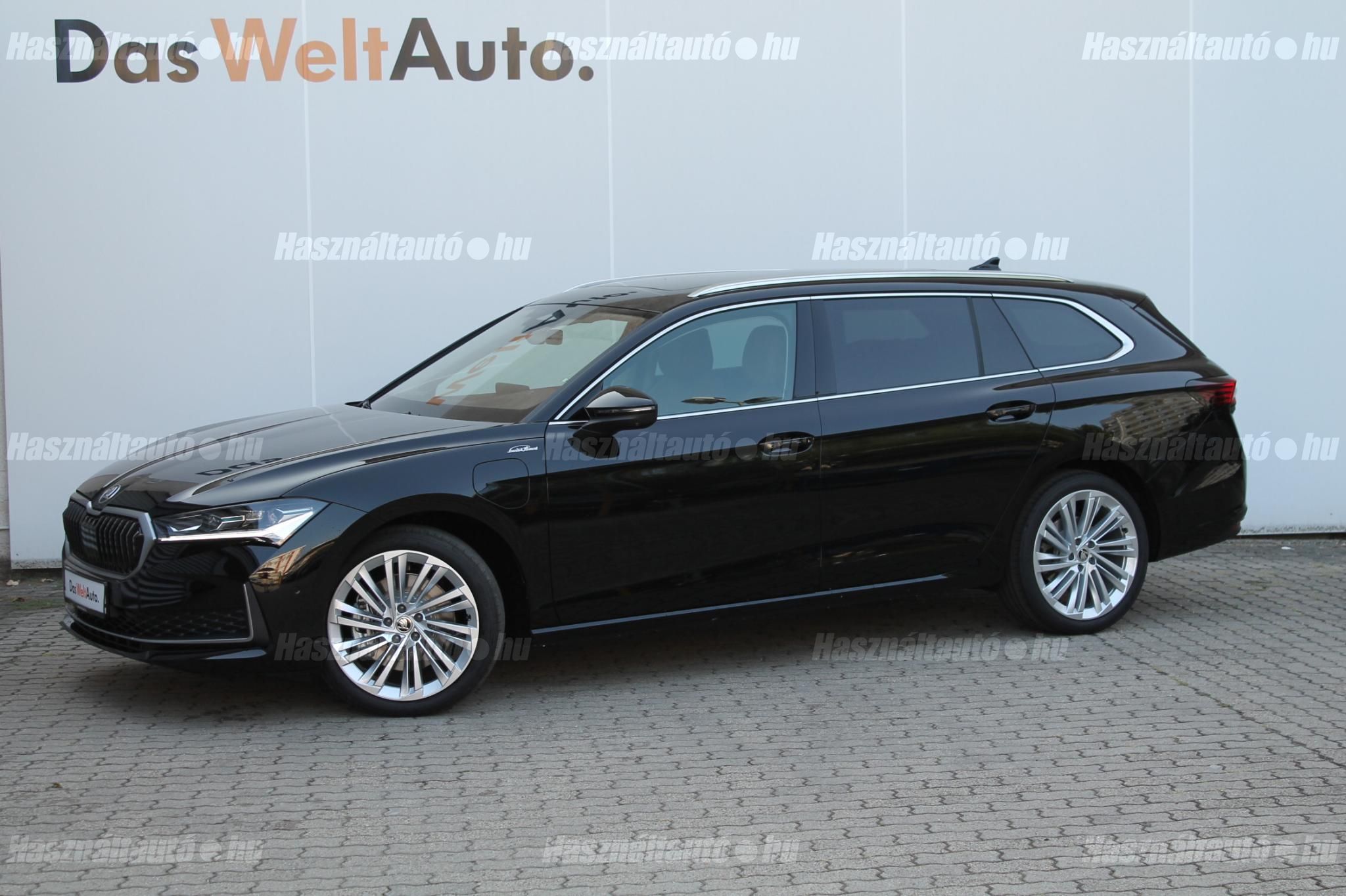 SKODA SUPERB 2024/8 - 1