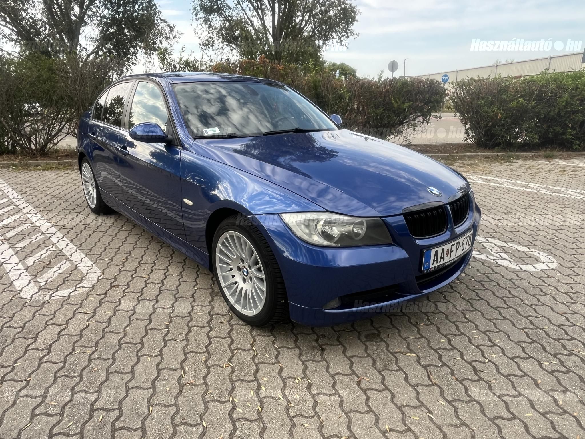BMW 318 2007/9 - 1