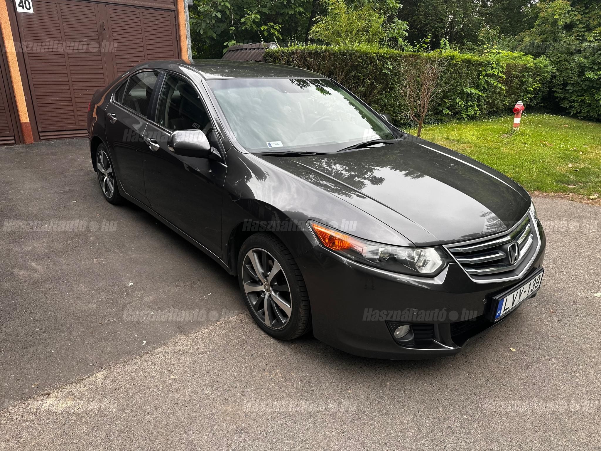 HONDA ACCORD 2011/4 - 1
