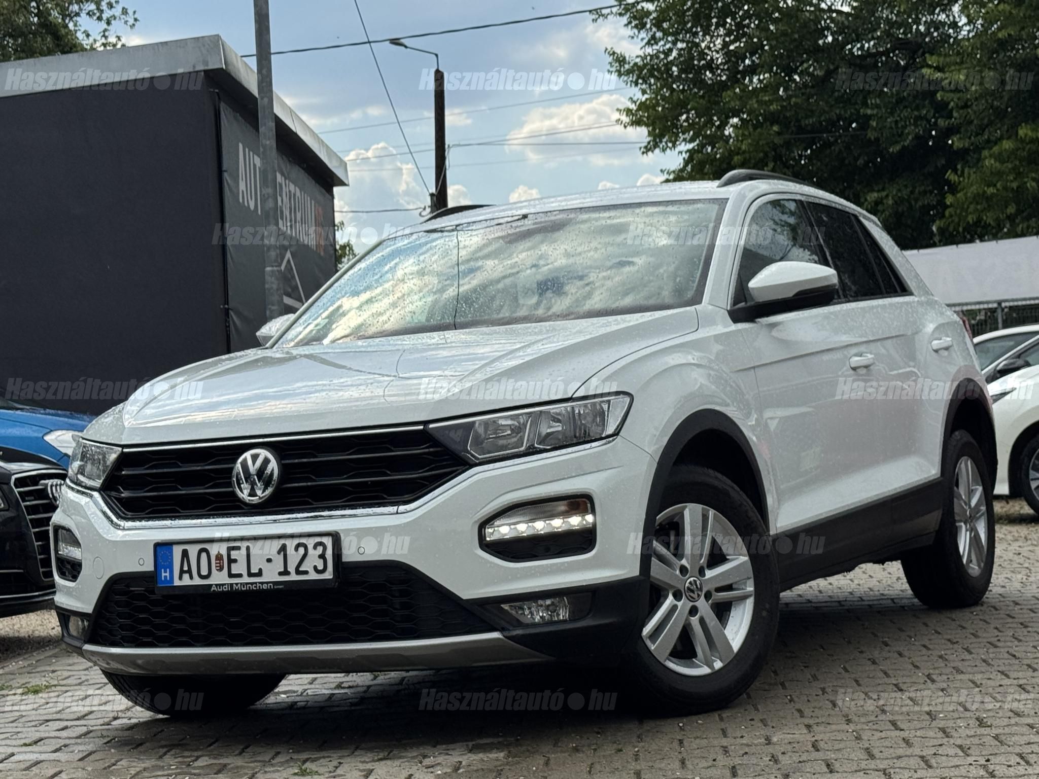VOLKSWAGEN T-ROC 2018/7 - 1