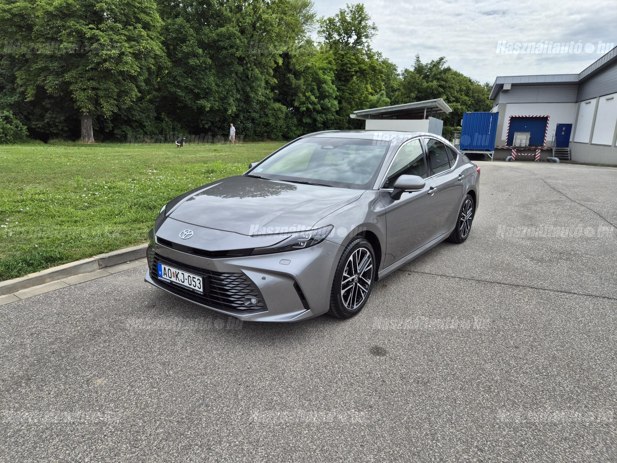 TOYOTA CAMRY 2025 - 1