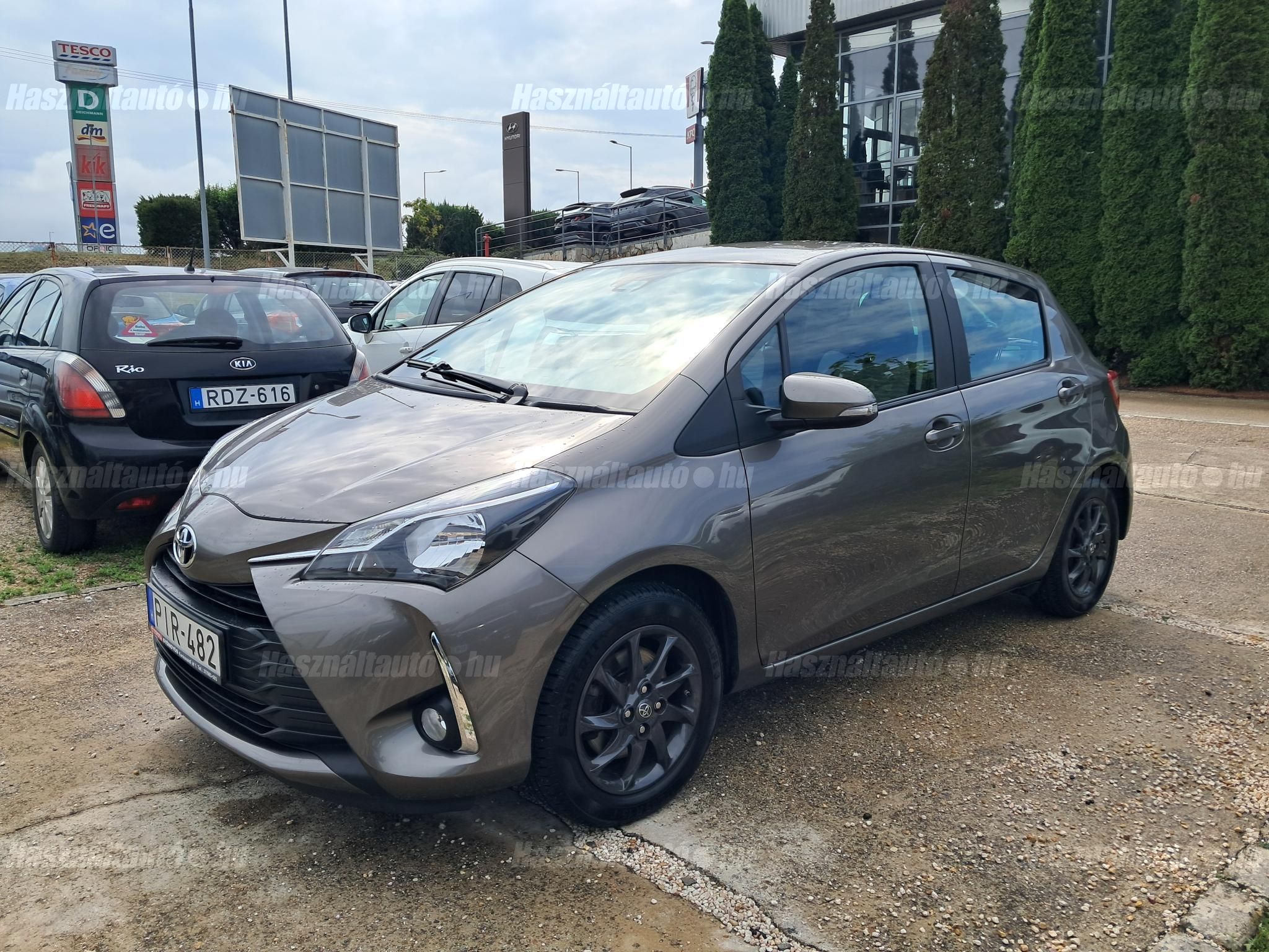 TOYOTA YARIS 2017/8 - 1