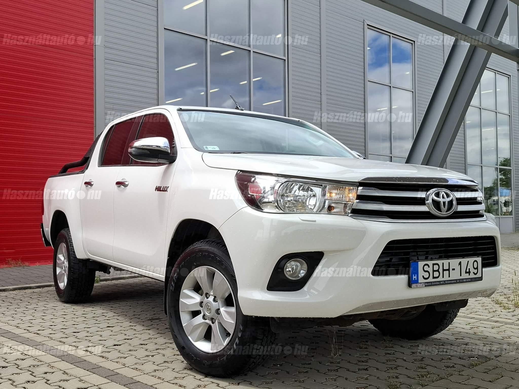 TOYOTA HILUX 2020/5 - 1