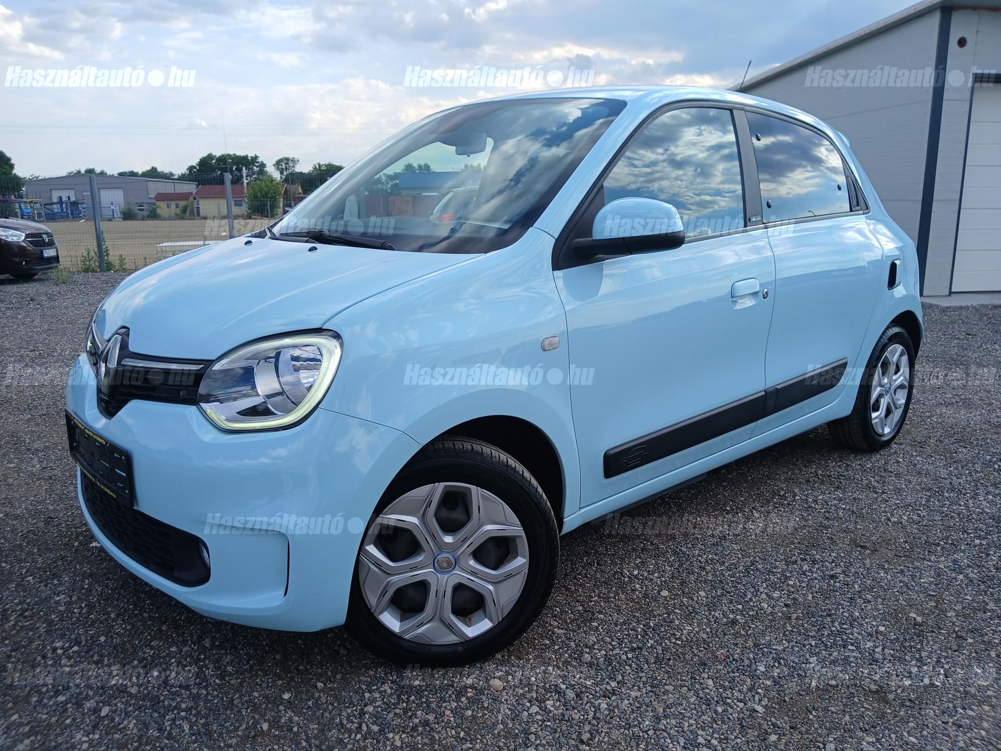 RENAULT TWINGO 2021/2 - 1