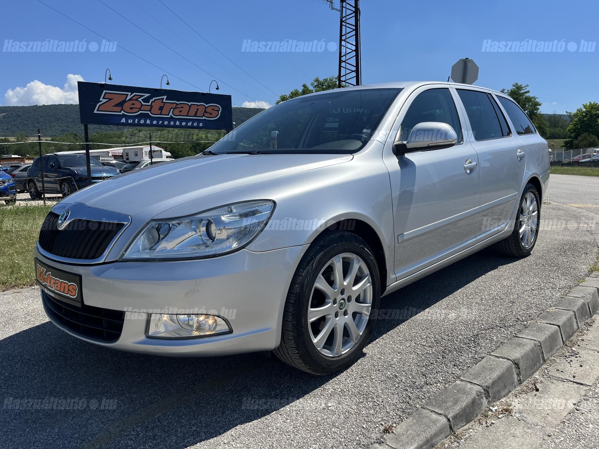 SKODA OCTAVIA 2012/8 - 1
