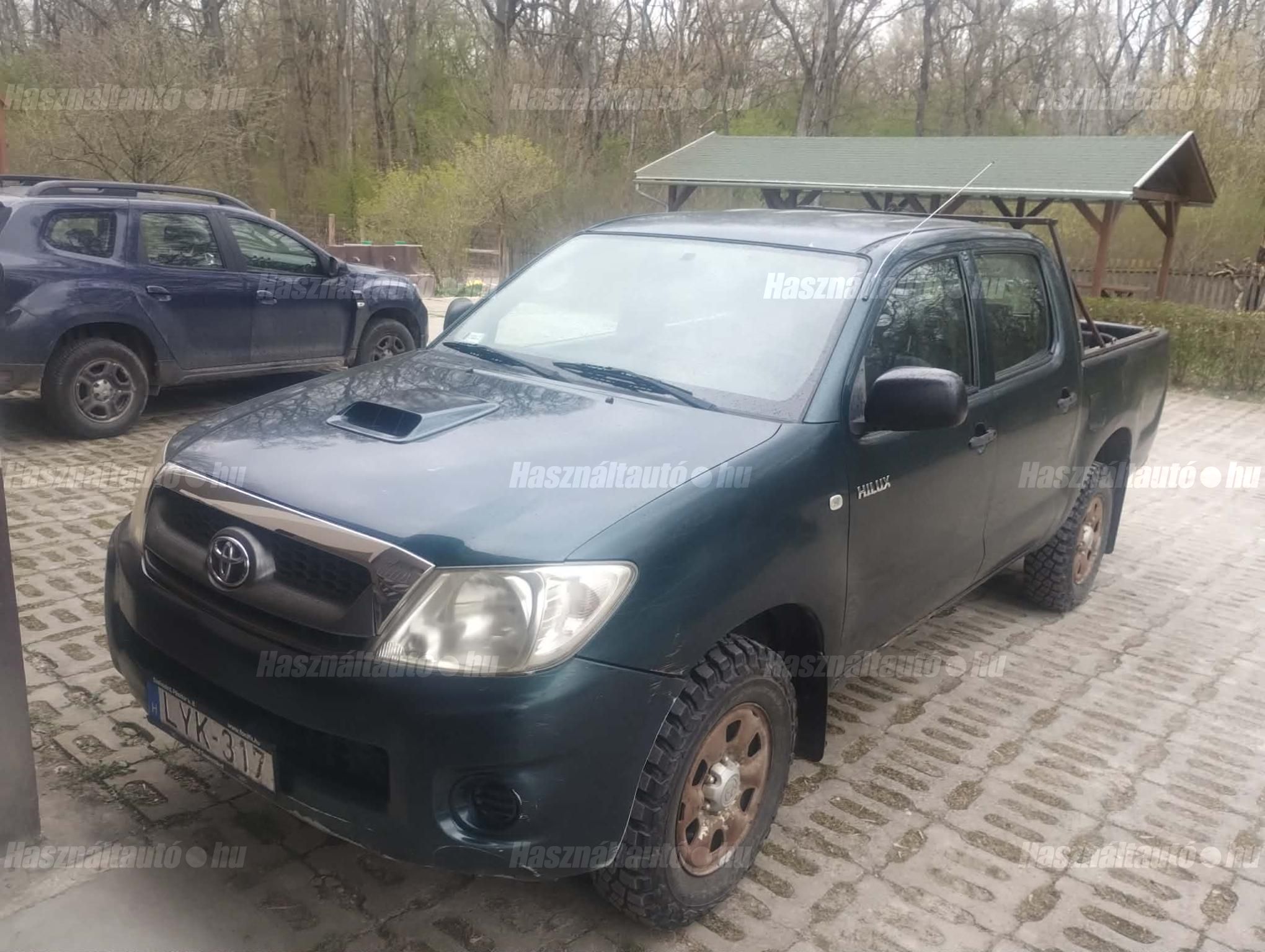 TOYOTA HILUX 2011/9 - 1