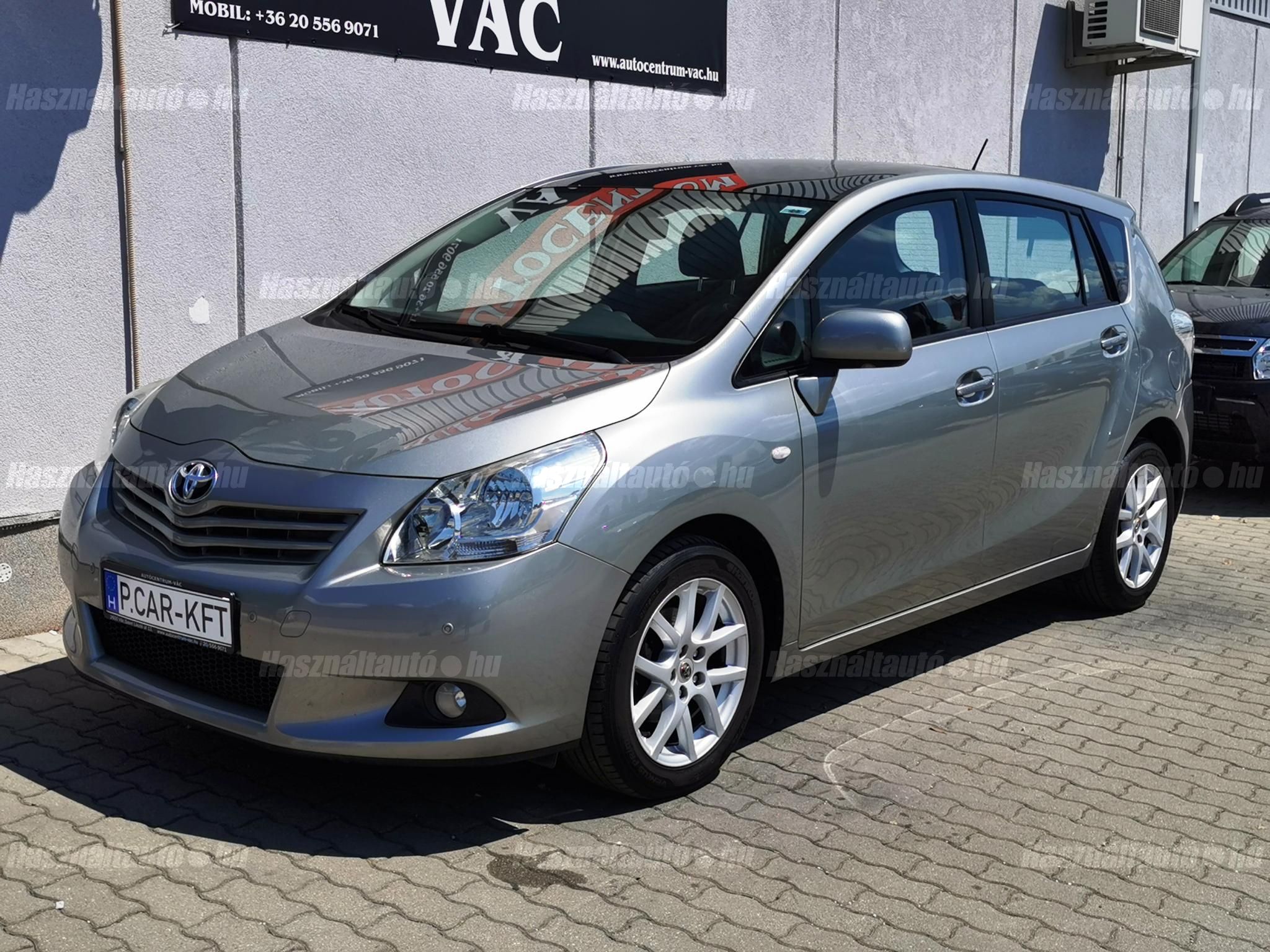 TOYOTA VERSO 2012/3 - 1