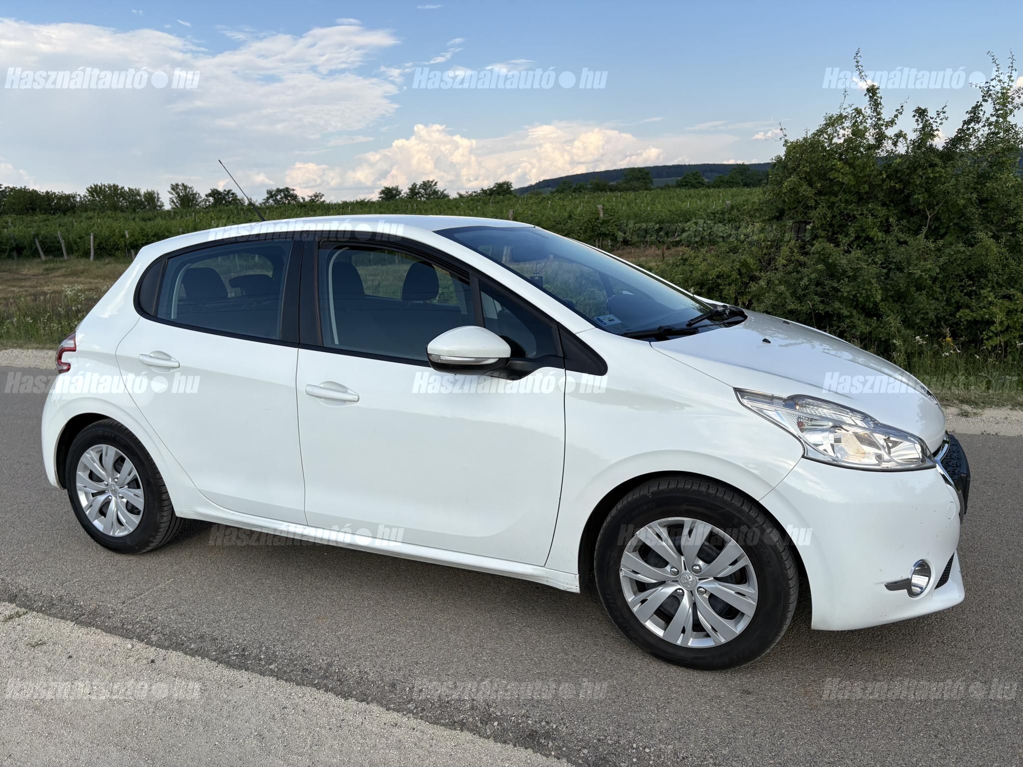 PEUGEOT 208 2015/5 - 1
