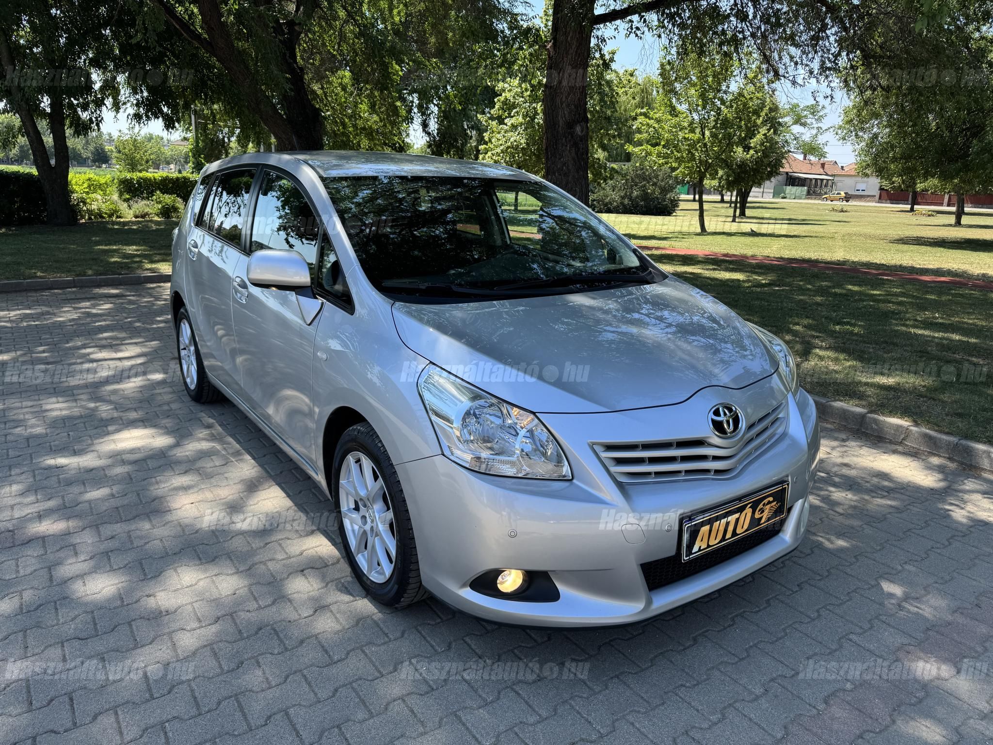 TOYOTA VERSO 2013/3 - 1