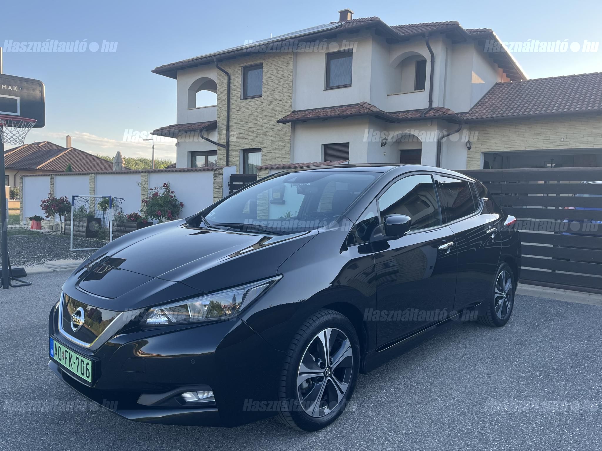 NISSAN LEAF 2021/9 - 1