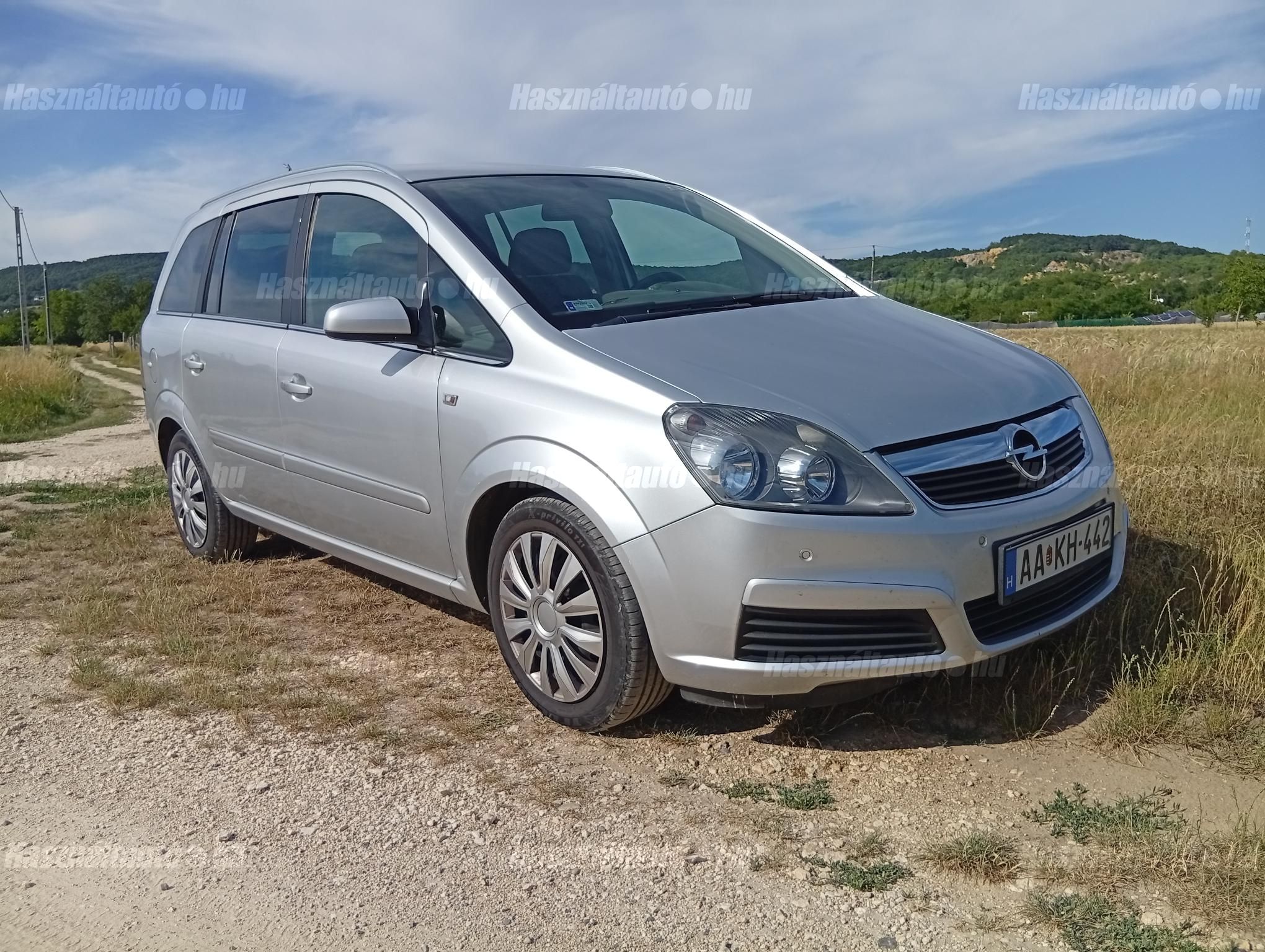 OPEL ZAFIRA B 2007/8 - 1