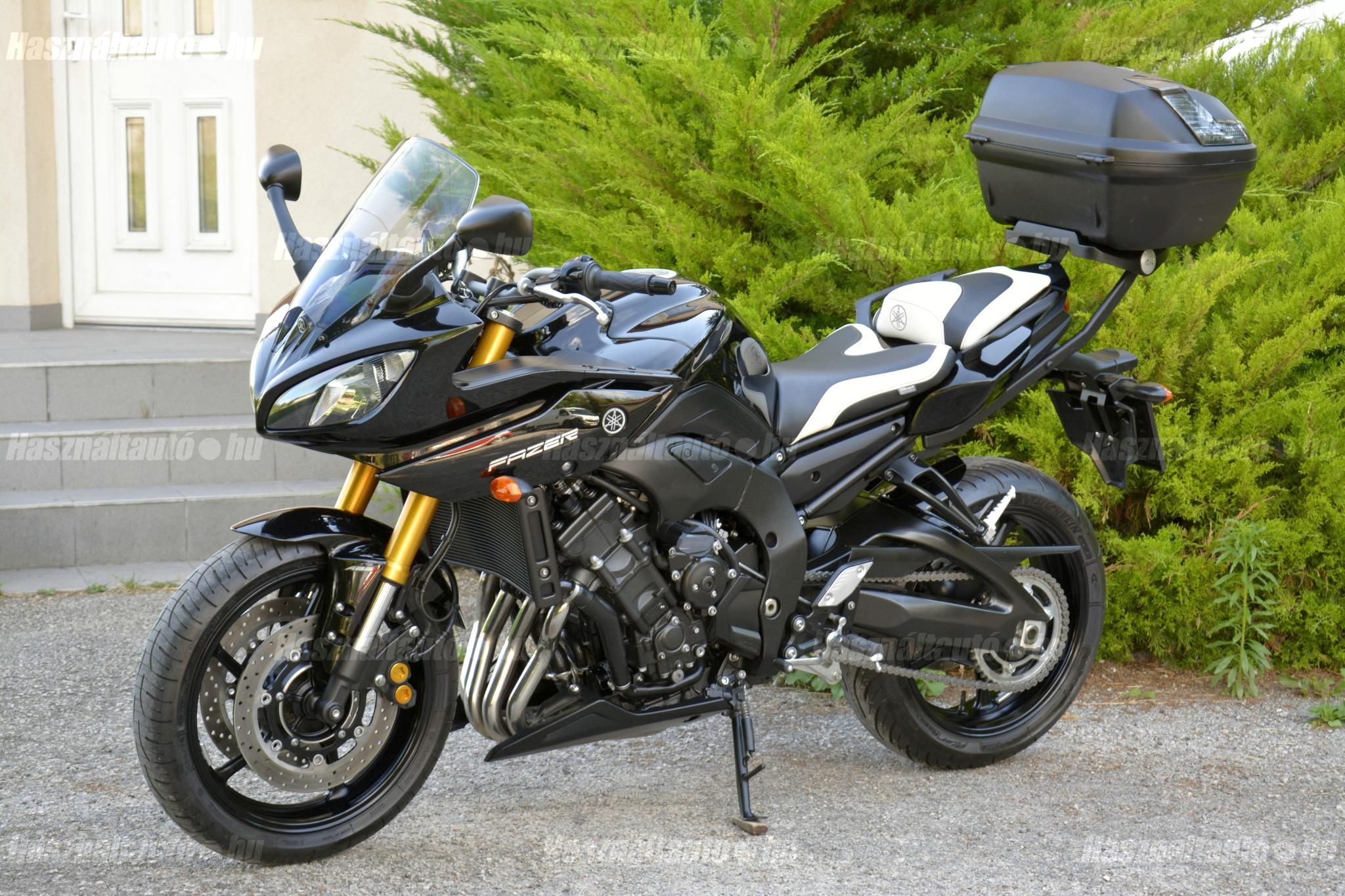 YAMAHA FZ8-S 2013/7 - 1