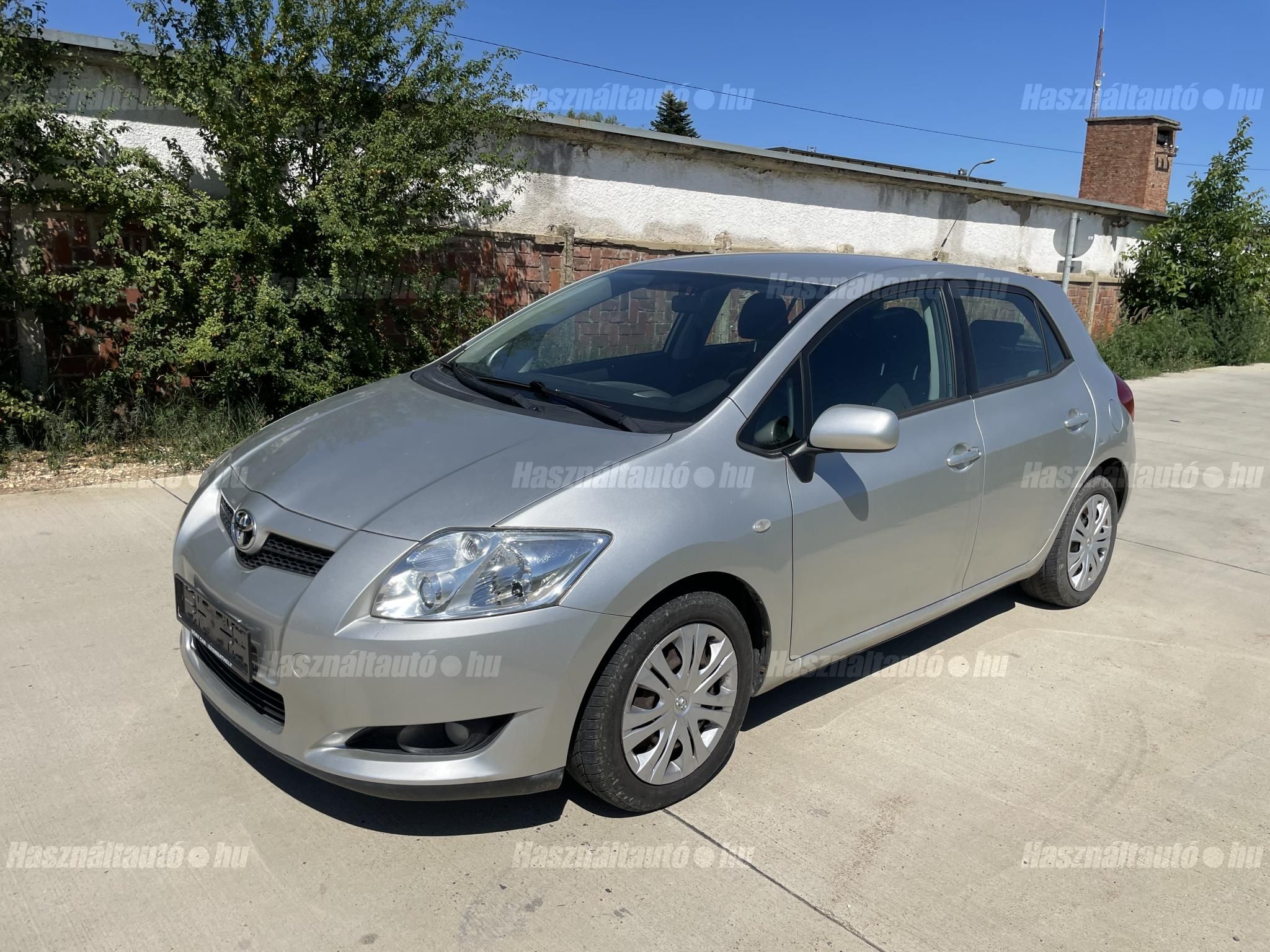 TOYOTA AURIS 2008/10 - 1