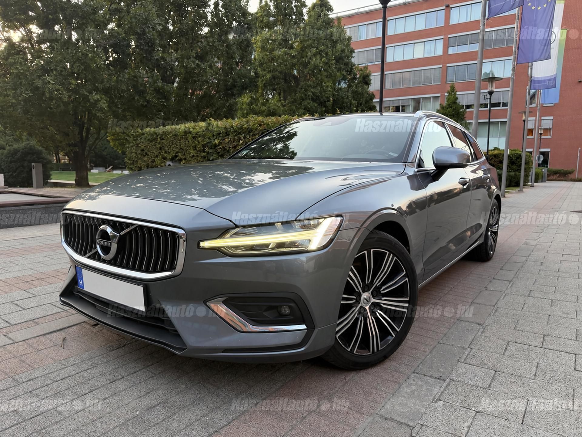 VOLVO V60 2019/2 - 1